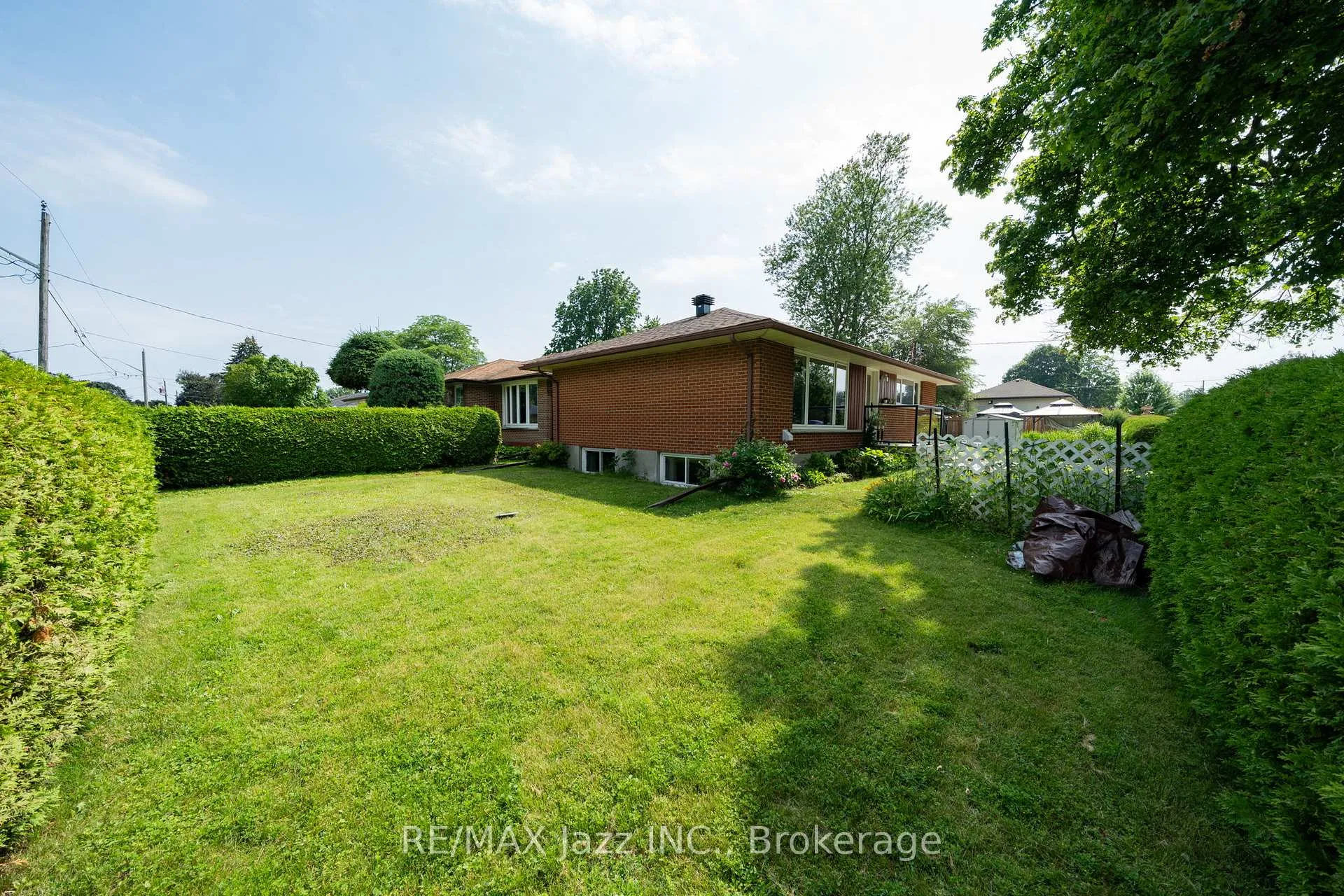 Photo 48 of 607 Gliddon Avenue, Oshawa, Donevan — HOMEH
