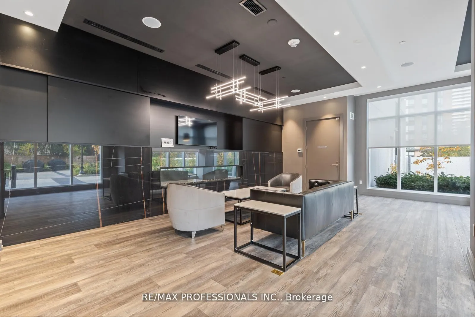 Photo 18 of Unit 1603, 10 Wilby Crescent, North York, Weston — HOMEH