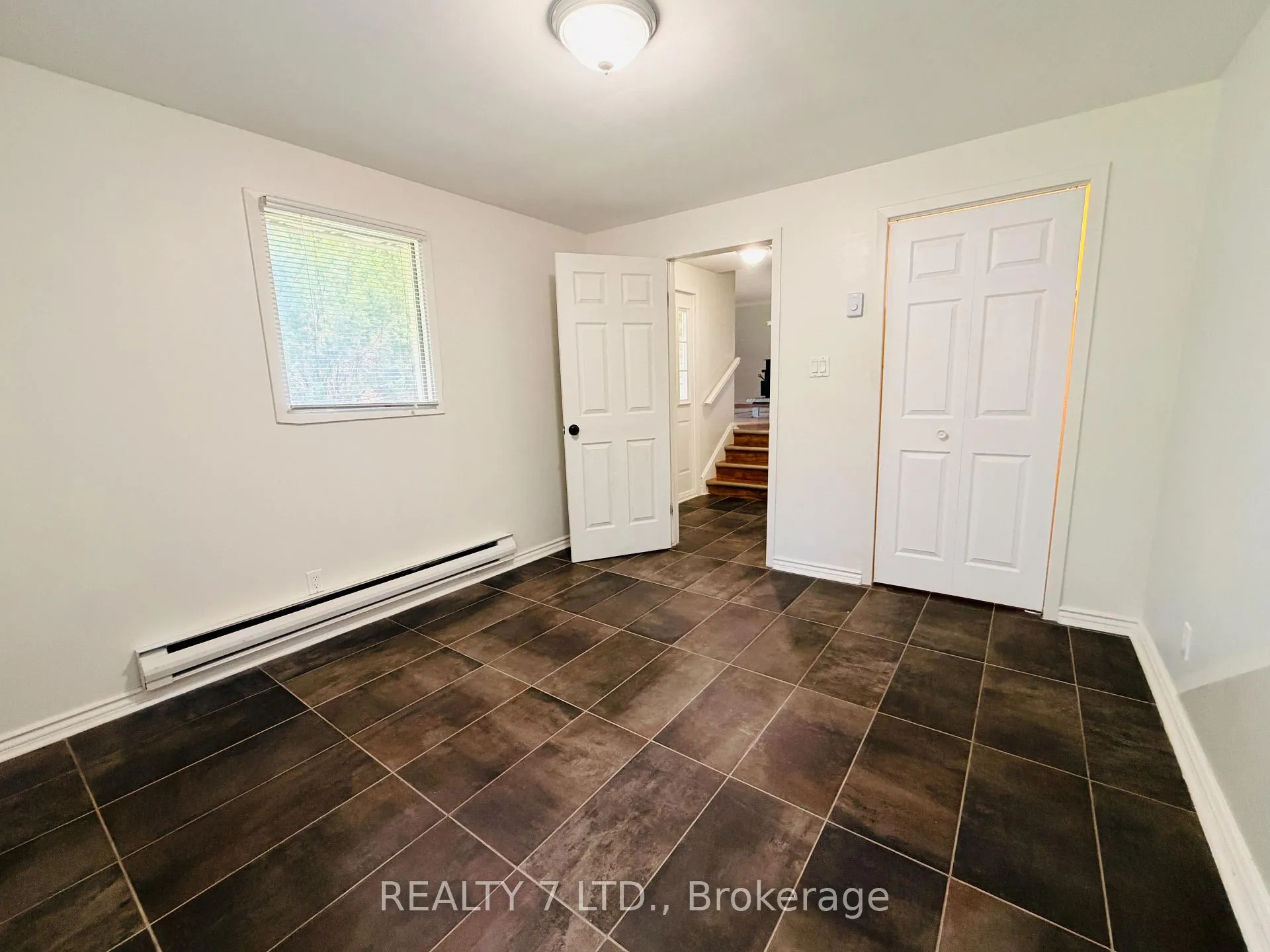 Photo 5 of 6718 Freeman Street, Niagara Falls, Morrison — HOMEH