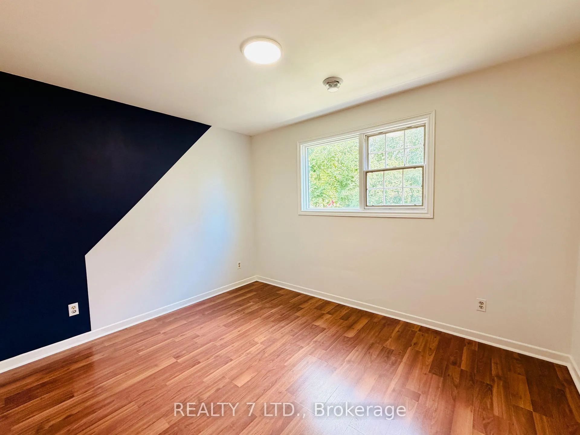 Photo 10 of 6718 Freeman Street, Niagara Falls, Morrison — HOMEH