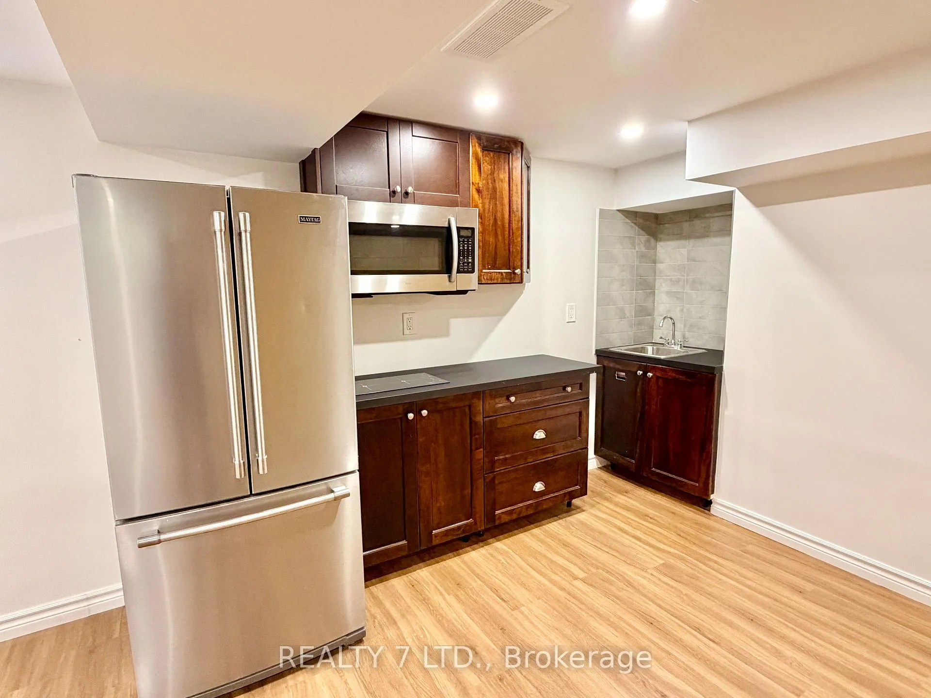 Photo 13 of 6718 Freeman Street, Niagara Falls, Morrison — HOMEH