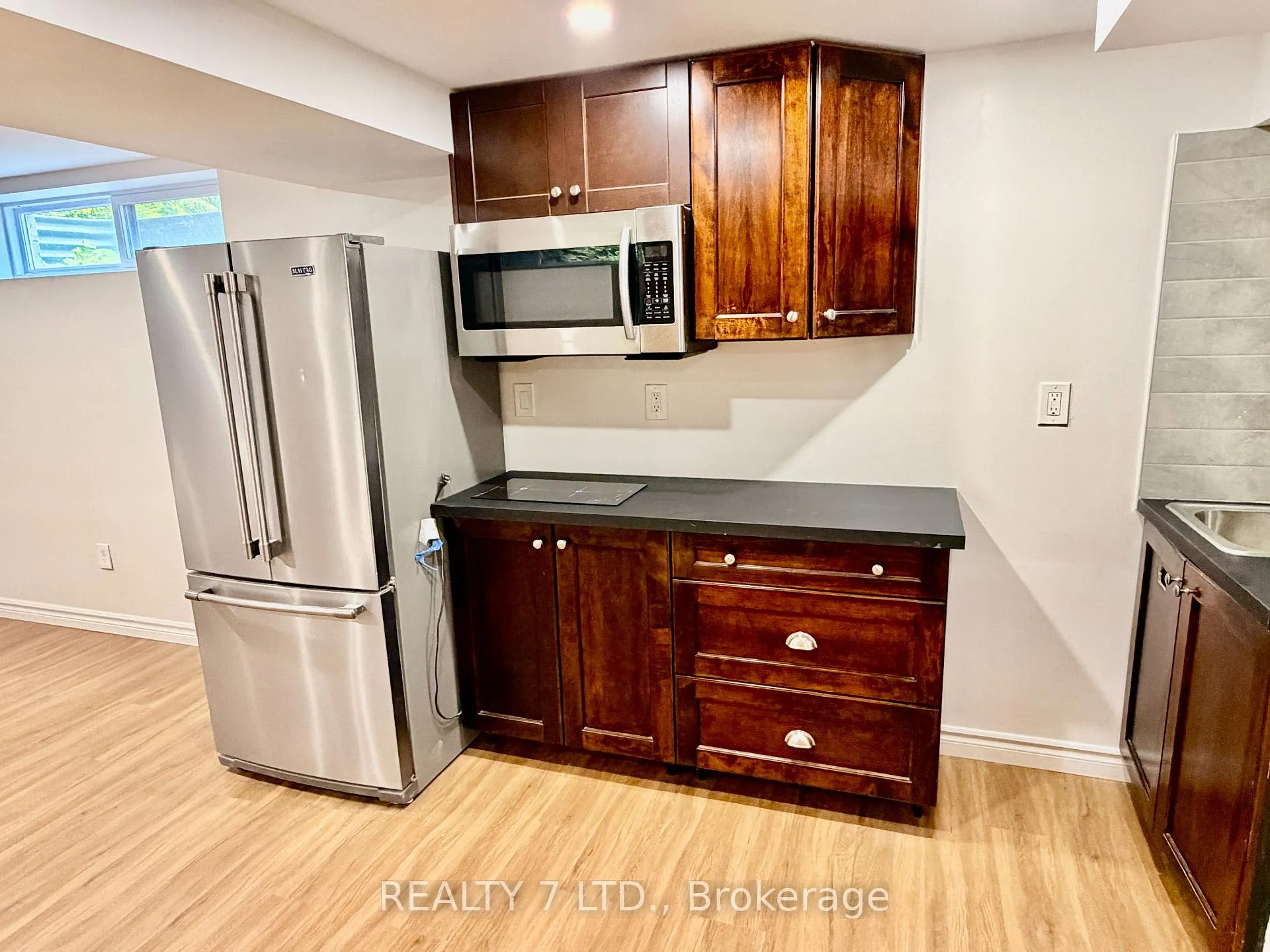 Photo 14 of 6718 Freeman Street, Niagara Falls, Morrison — HOMEH