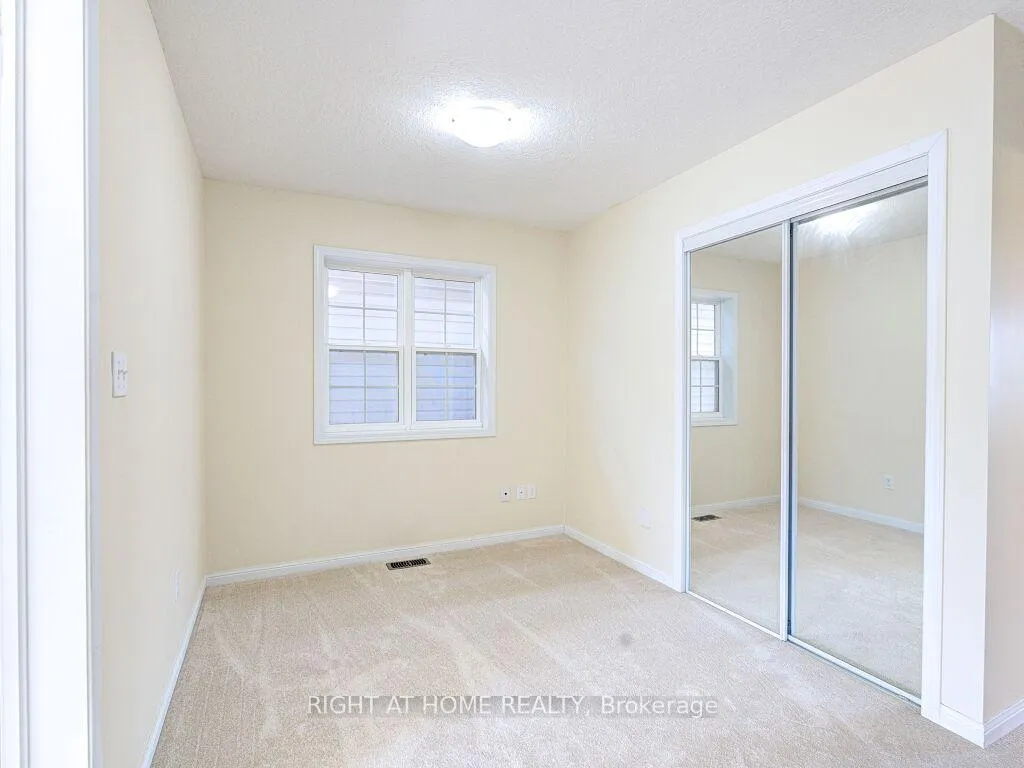 Photo 26 of 63 Lupo Drive, Hamilton, Waterdown — HOMEH