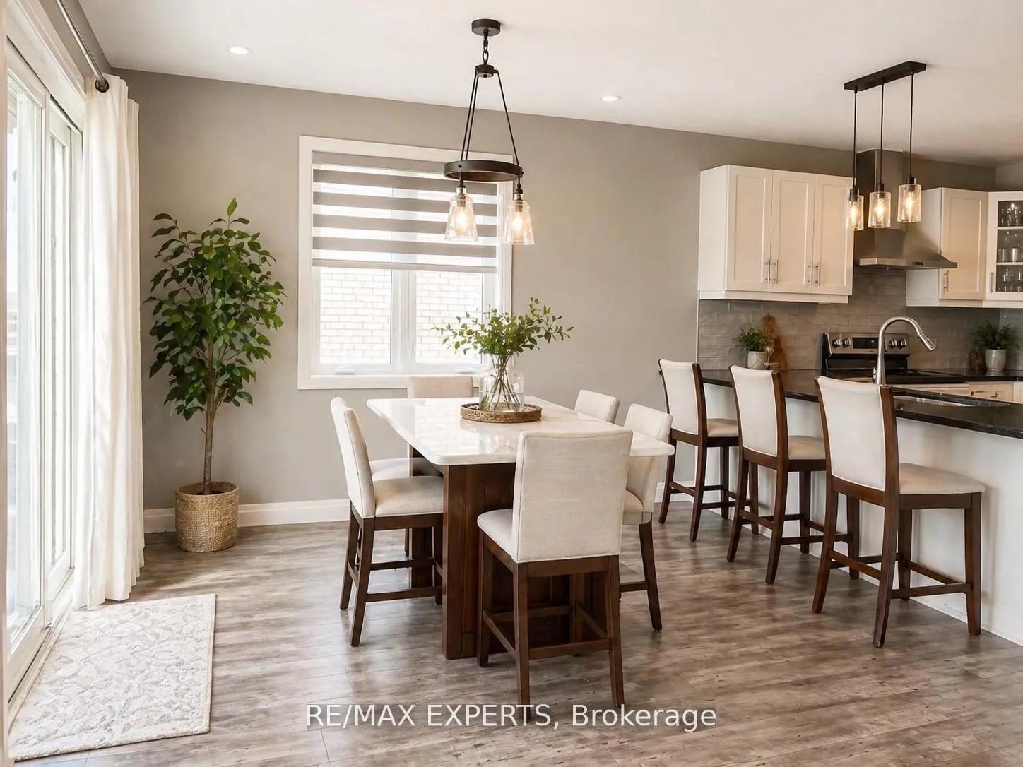 Photo 5 of 150 Bridge Crescent, Minto — HOMEH