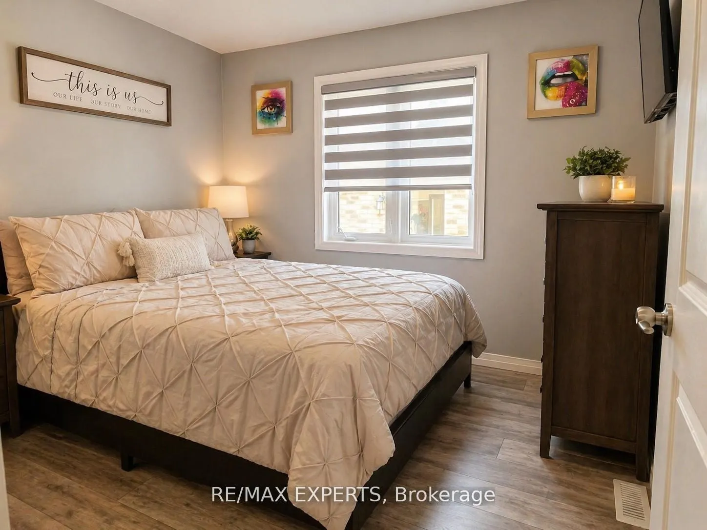 Photo 8 of 150 Bridge Crescent, Minto — HOMEH