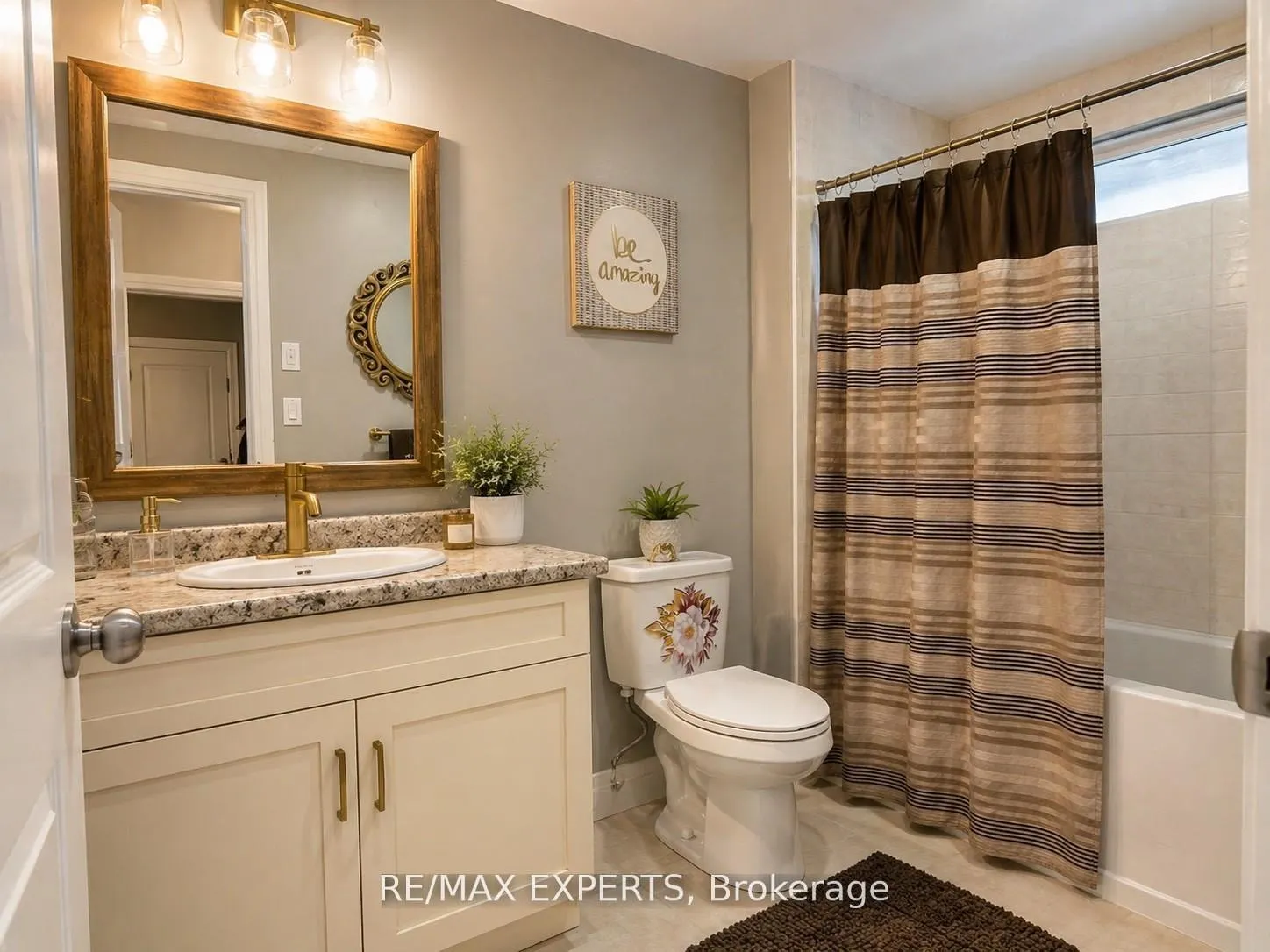 Photo 9 of 150 Bridge Crescent, Minto — HOMEH
