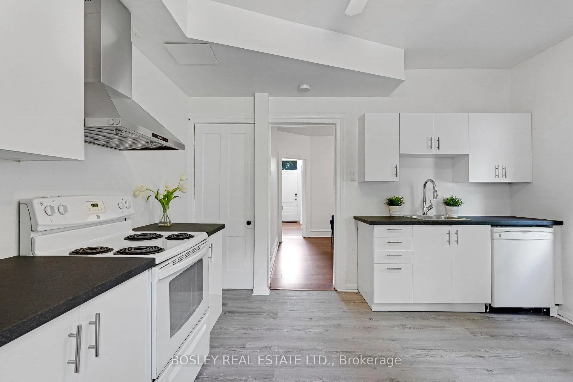 Photo 19 of 156 St. Andrews Street, Cambridge, Southwood - Kinbridge — HOMEH
