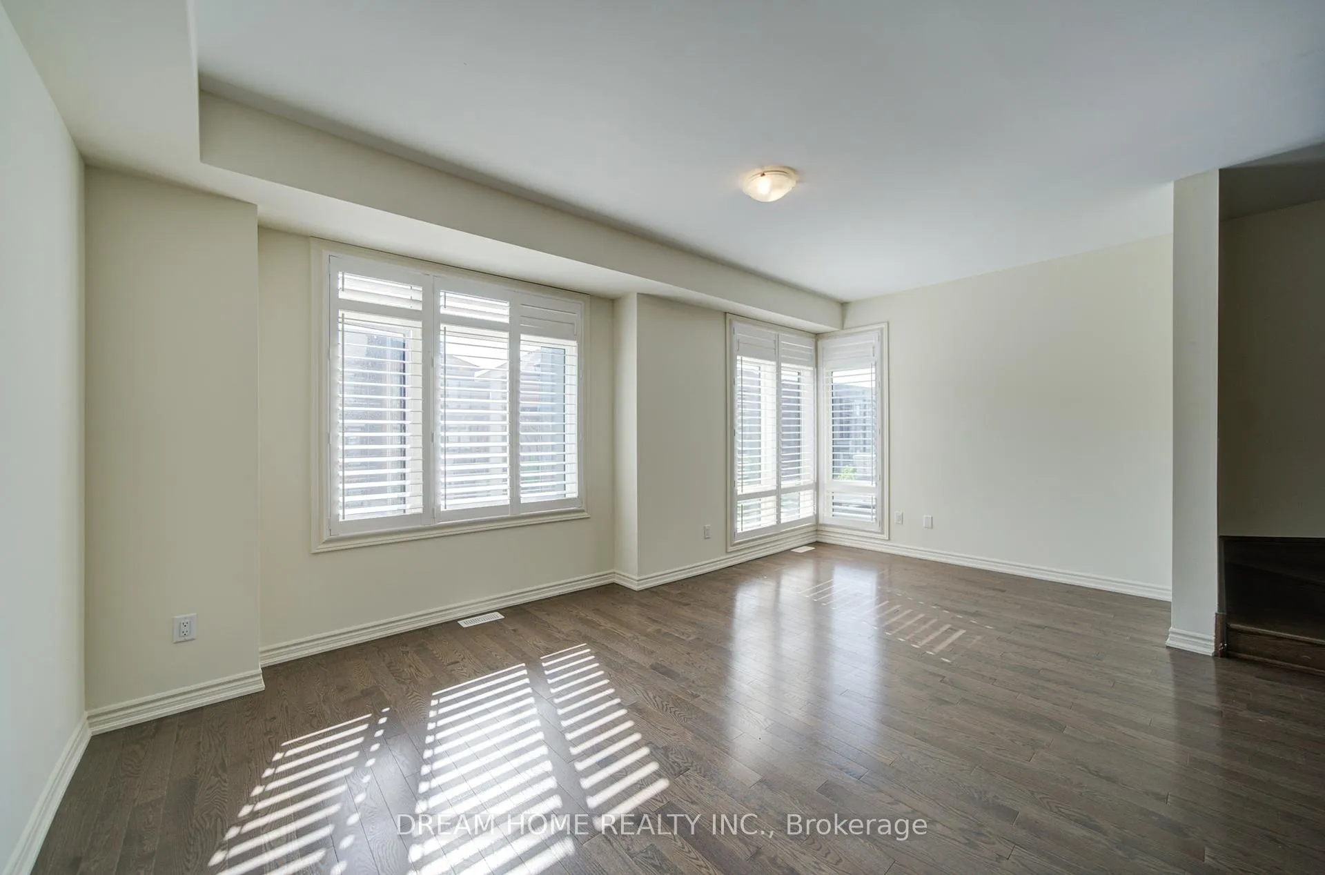 Photo 9 of 510 Danks Ridge Drive, Ajax, South East — HOMEH