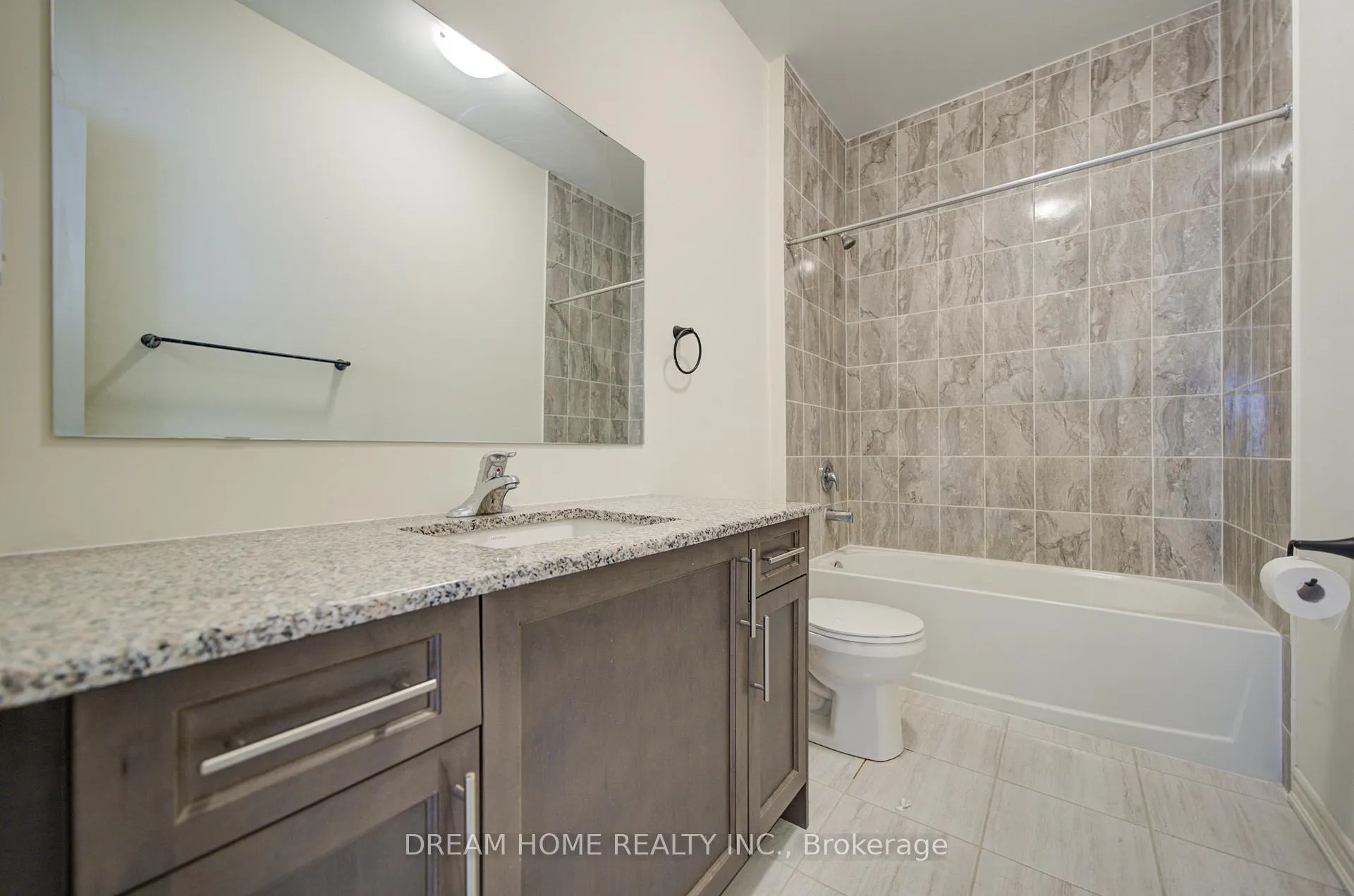 Photo 19 of 510 Danks Ridge Drive, Ajax, South East — HOMEH