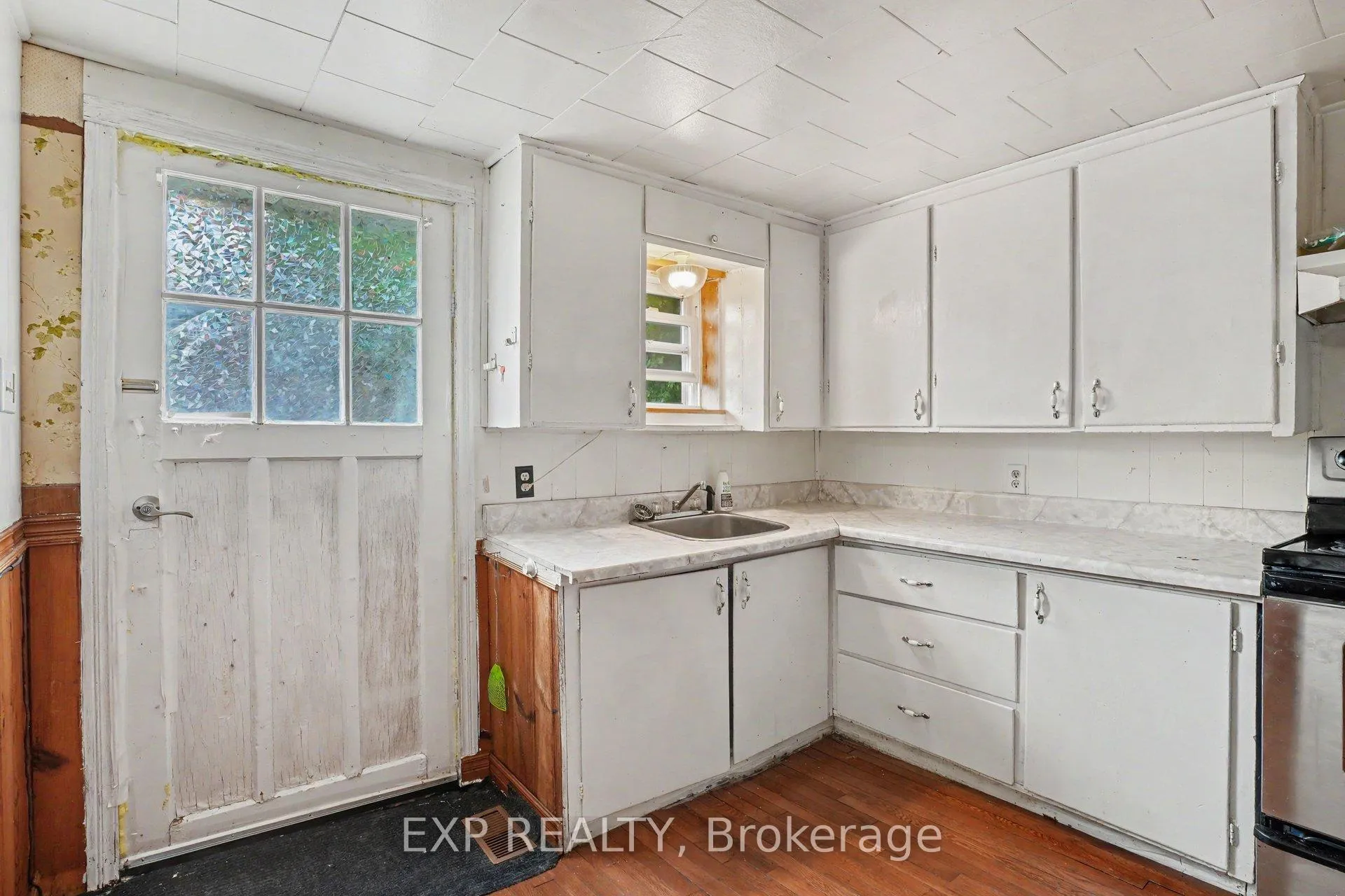 Photo 8 of 120 Bonnechere Street E, Bonnechere Valley, Eganville/Bonnechere Twp — HOMEH