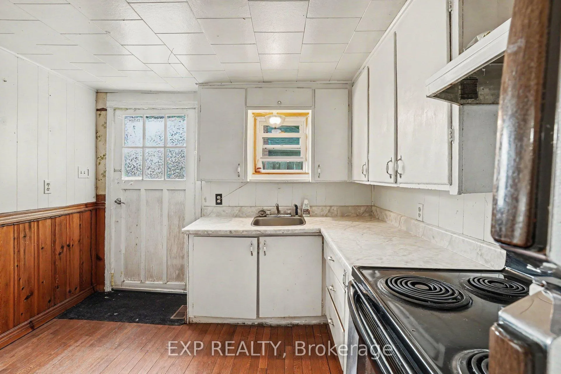 Photo 11 of 120 Bonnechere Street E, Bonnechere Valley, Eganville/Bonnechere Twp — HOMEH