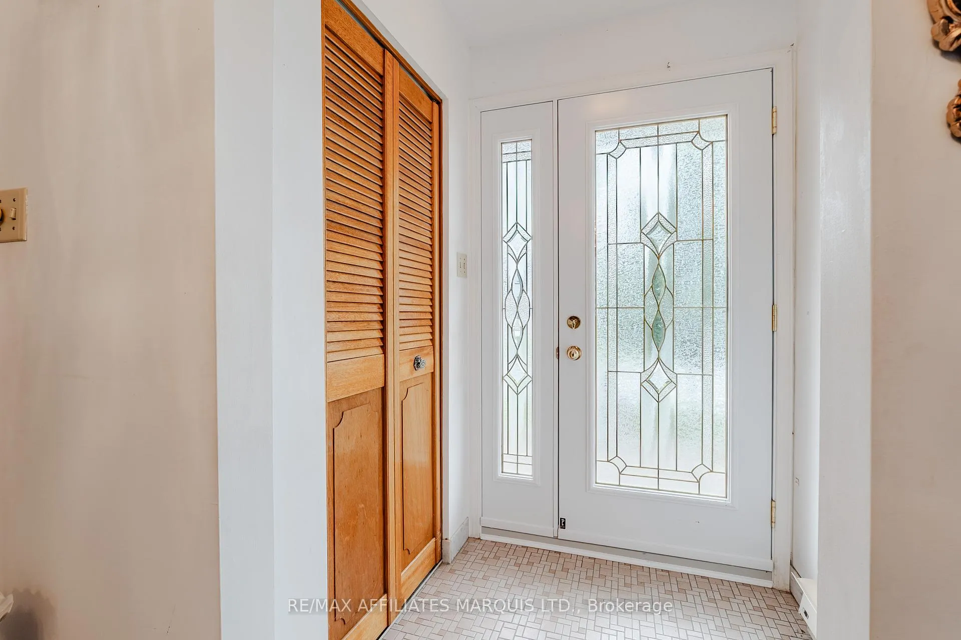 Photo 6 of 1208 Third Street E, Cornwall, Cornwall — HOMEH