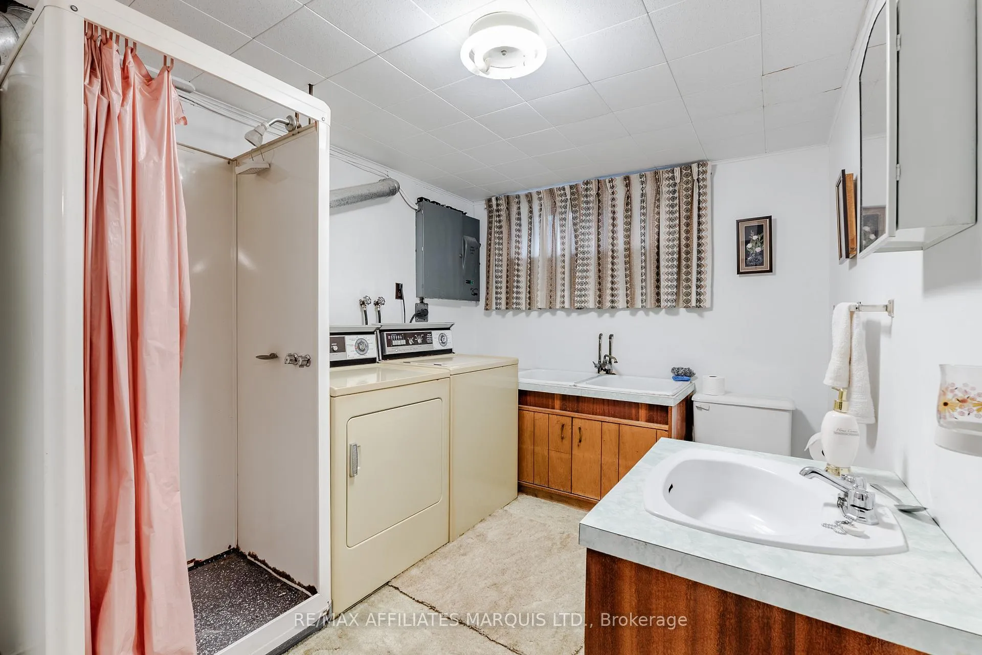 Photo 32 of 1208 Third Street E, Cornwall, Cornwall — HOMEH
