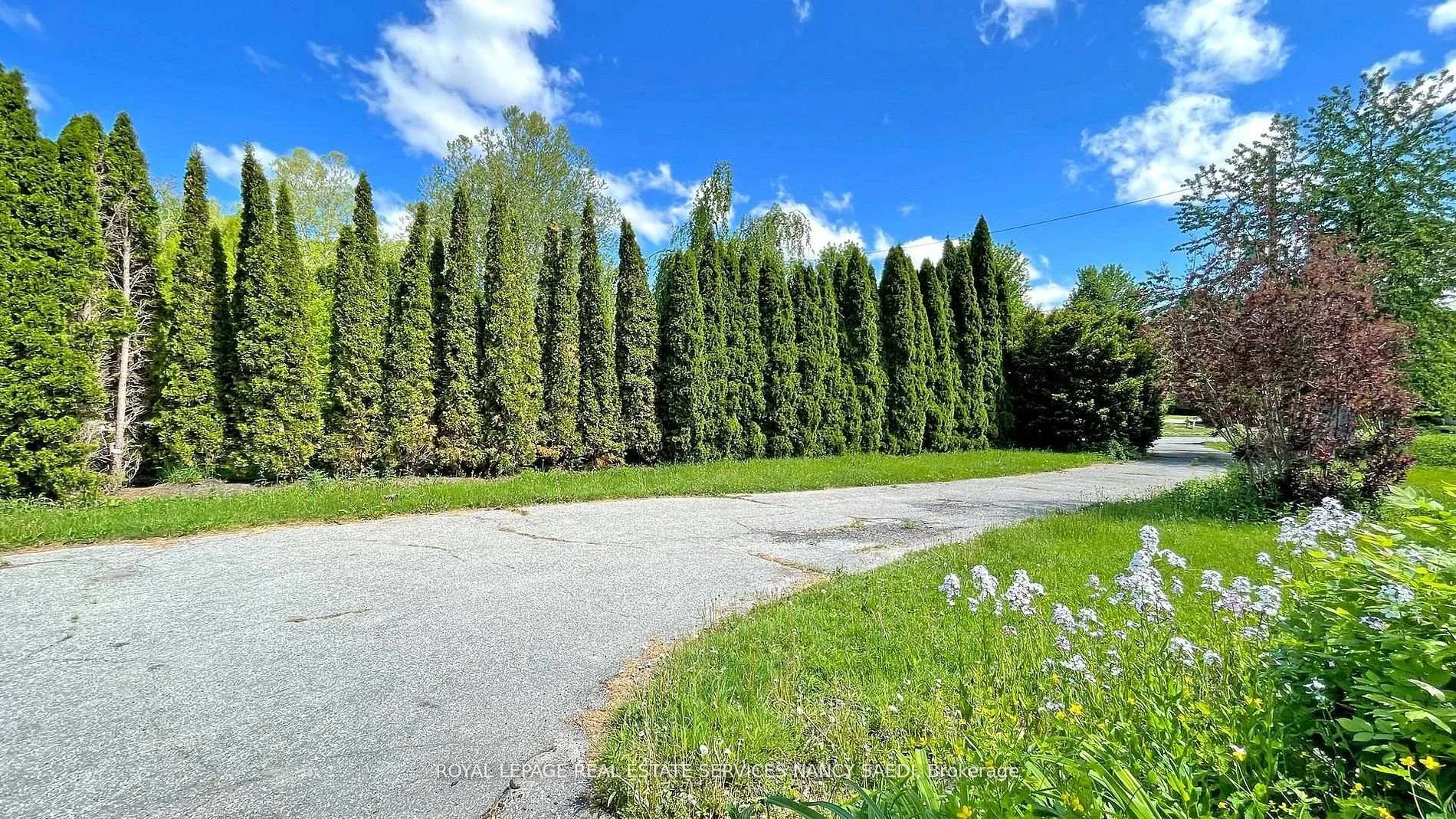 Photo 7 of 78 Arjay Crescent, North York, Bridle Path-Sunnybrook-York Mills — HOMEH