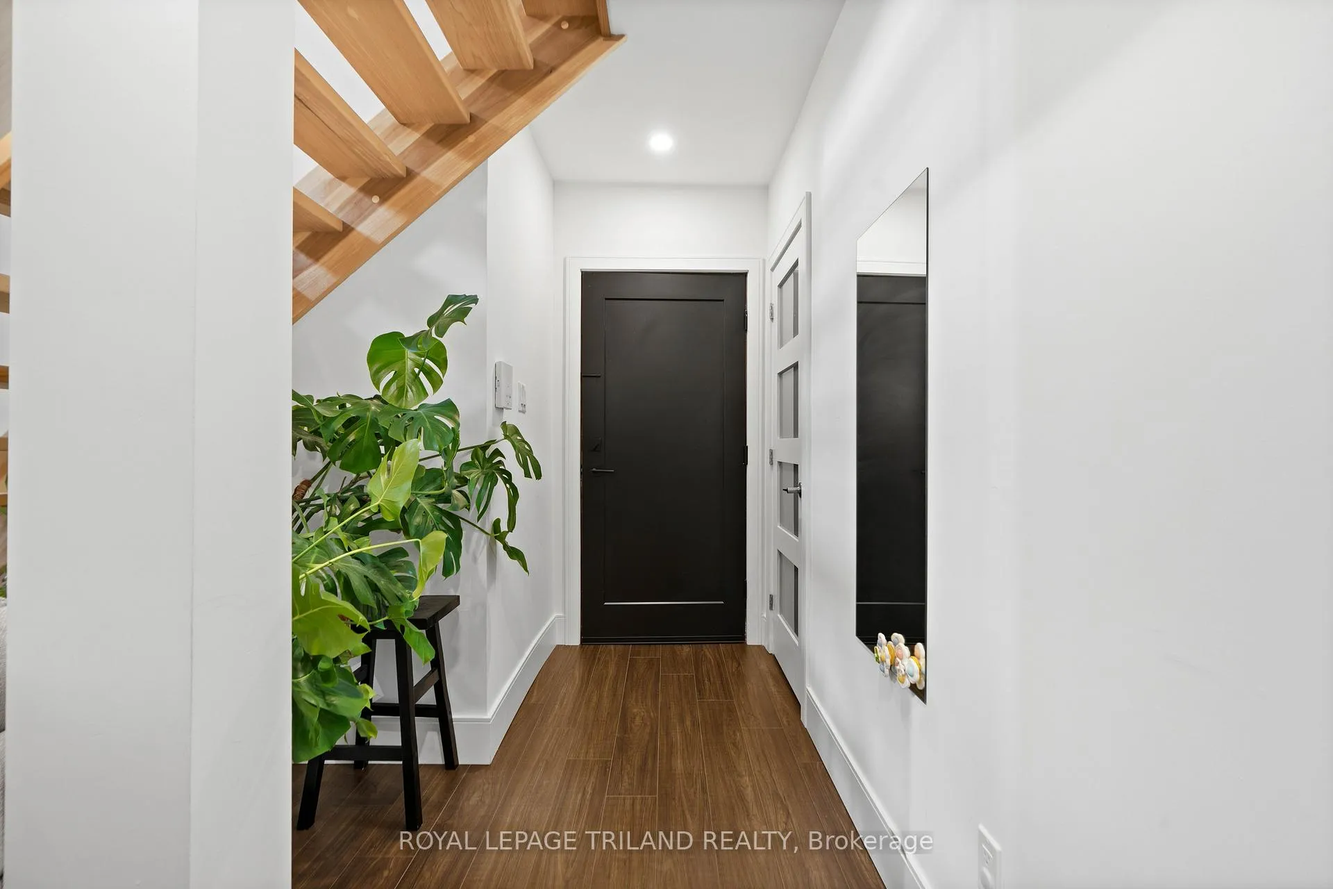 Photo 6 of Unit 3, 130 Windsor Crescent, London, South F — HOMEH