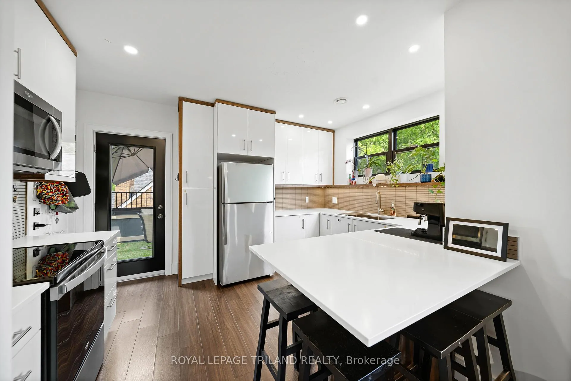 Photo 12 of Unit 3, 130 Windsor Crescent, London, South F — HOMEH