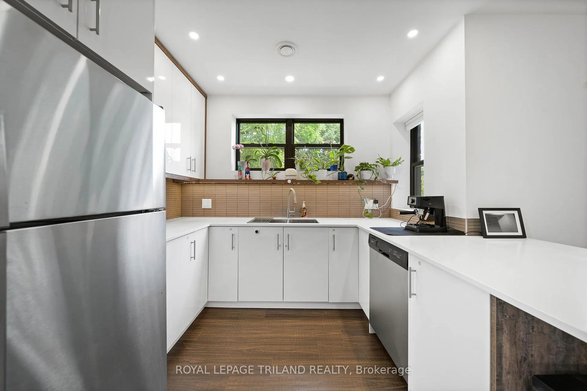 Photo 13 of Unit 3, 130 Windsor Crescent, London, South F — HOMEH