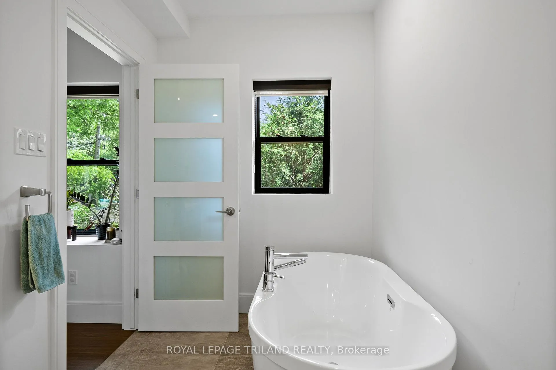 Photo 18 of Unit 3, 130 Windsor Crescent, London, South F — HOMEH