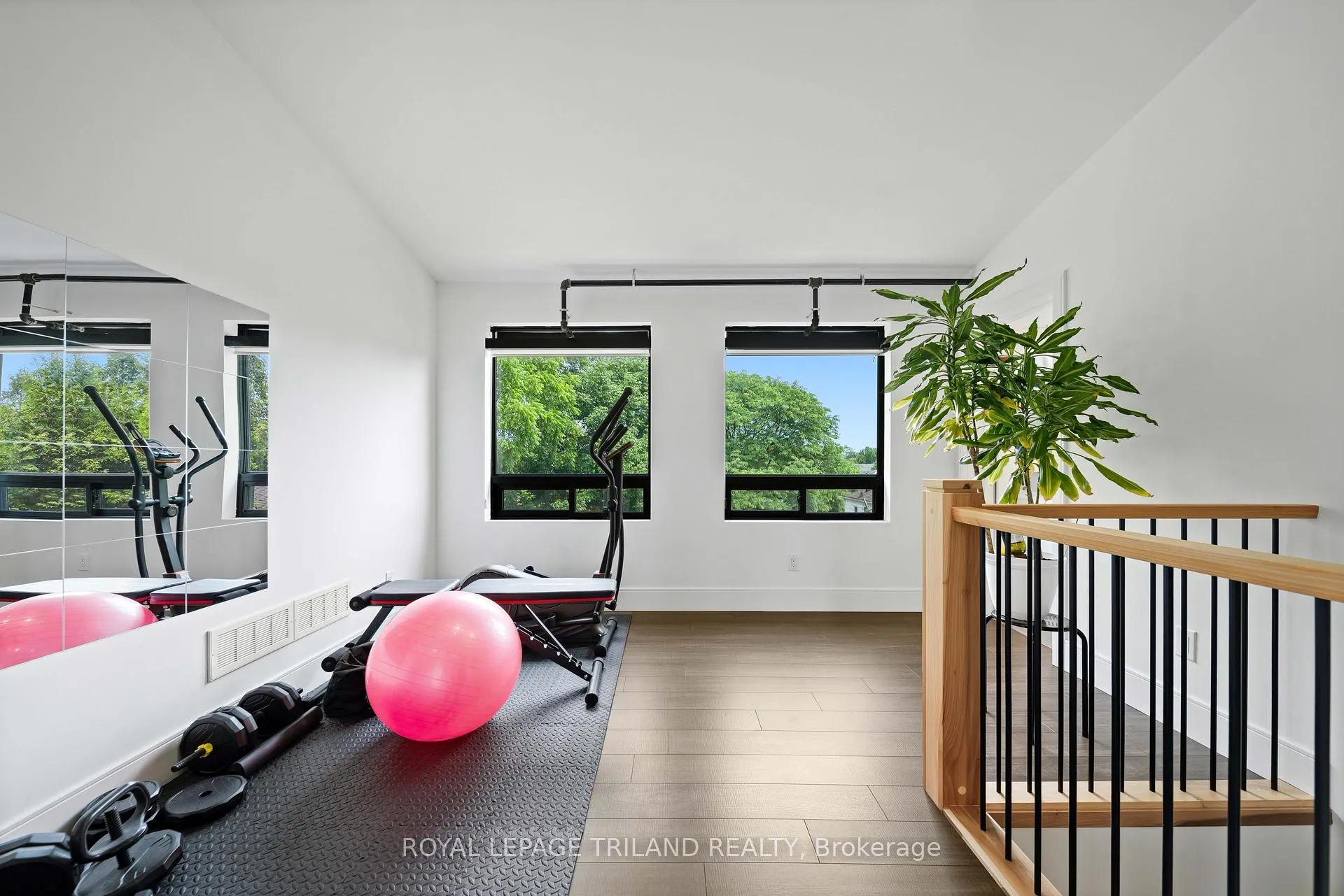 Photo 27 of Unit 3, 130 Windsor Crescent, London, South F — HOMEH