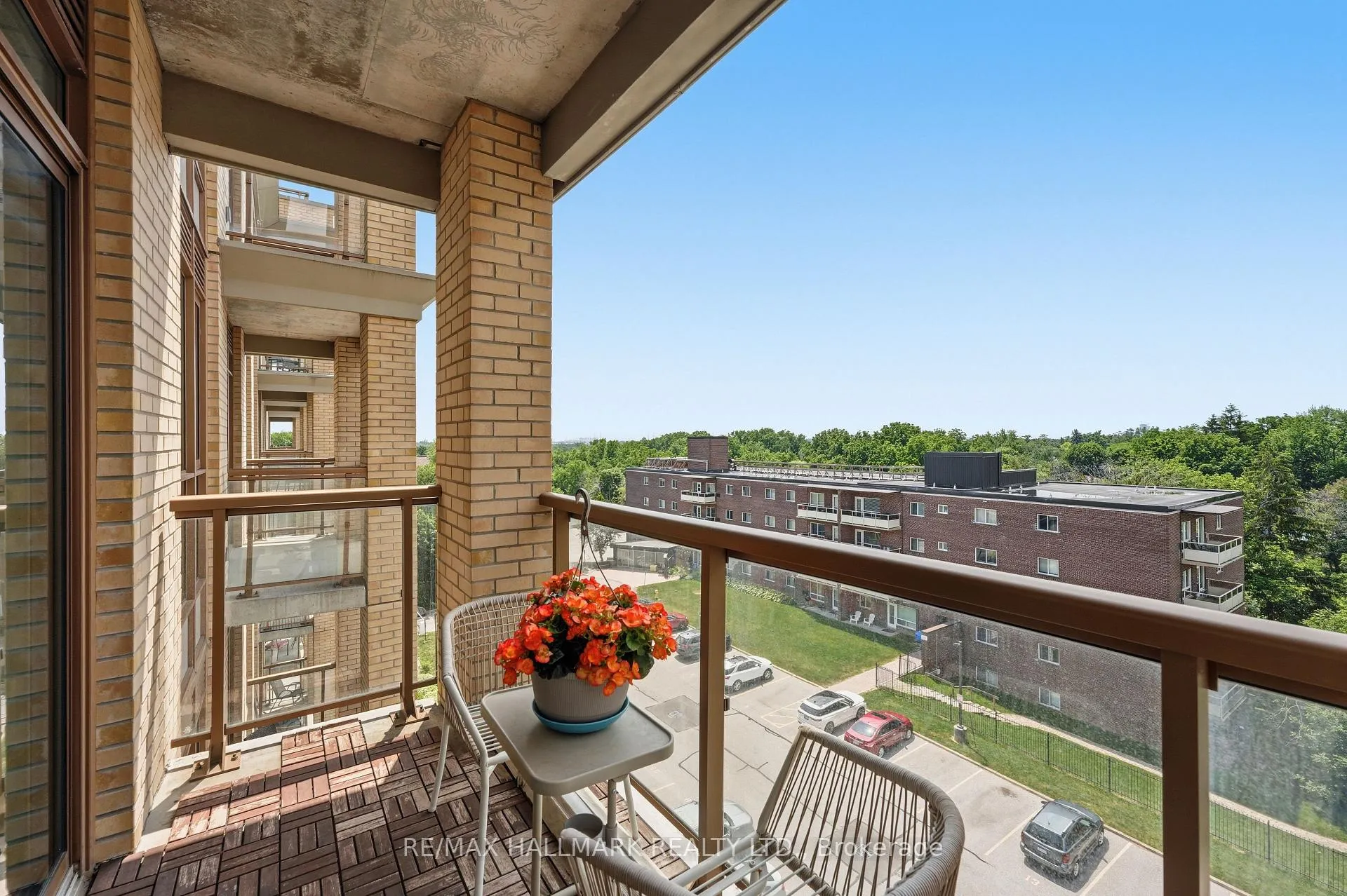 Photo 9 of Unit 501, 68 Main Street N, Markham, Old Markham Village — HOMEH