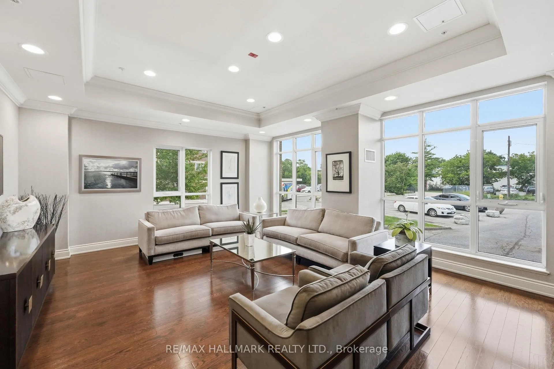 Photo 11 of Unit 501, 68 Main Street N, Markham, Old Markham Village — HOMEH