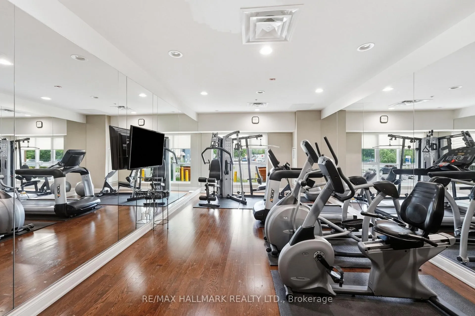 Photo 15 of Unit 501, 68 Main Street N, Markham, Old Markham Village — HOMEH