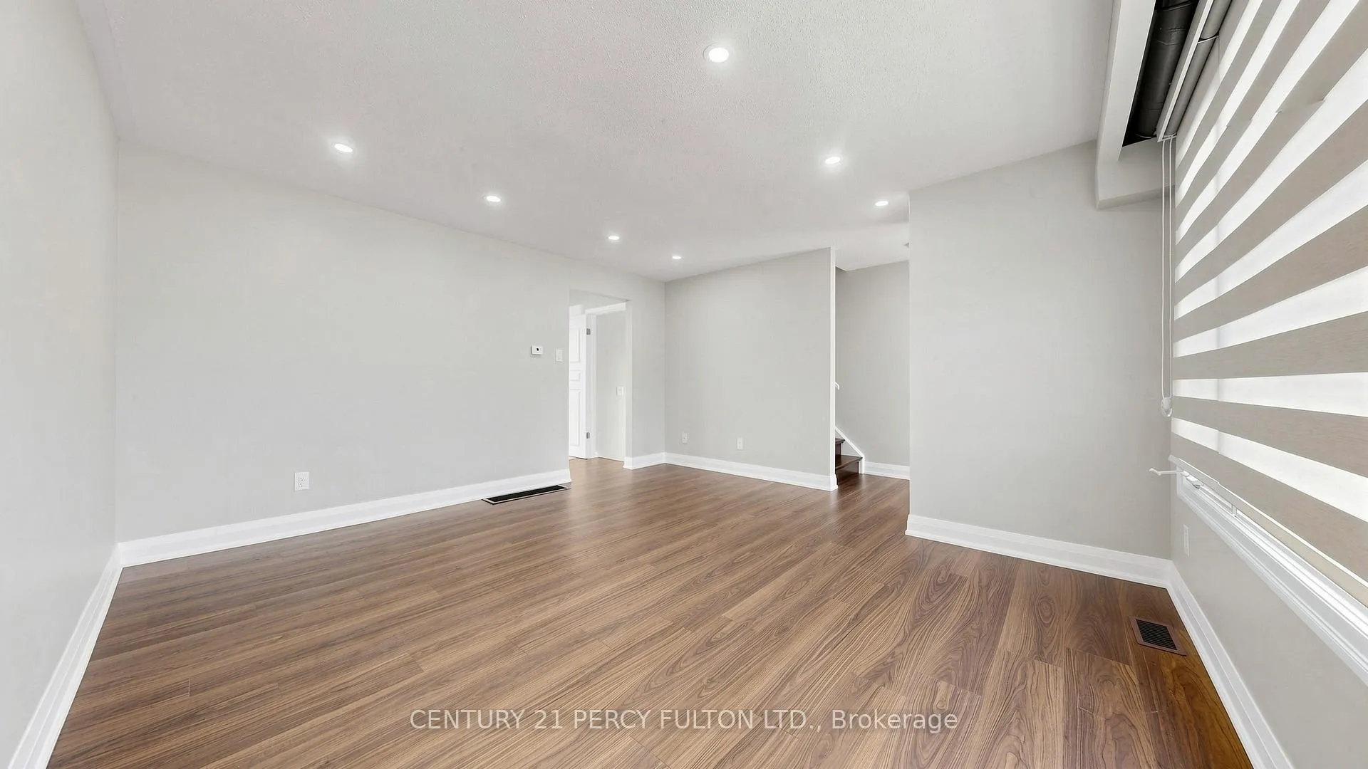 Photo 7 of 293 Kinmount Crescent, Oshawa, Lakeview — HOMEH