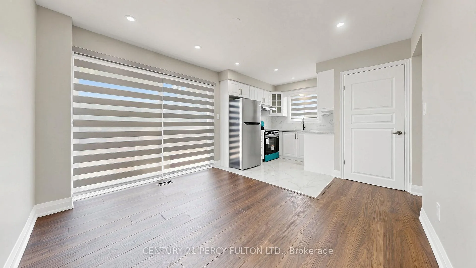 Photo 10 of 293 Kinmount Crescent, Oshawa, Lakeview — HOMEH