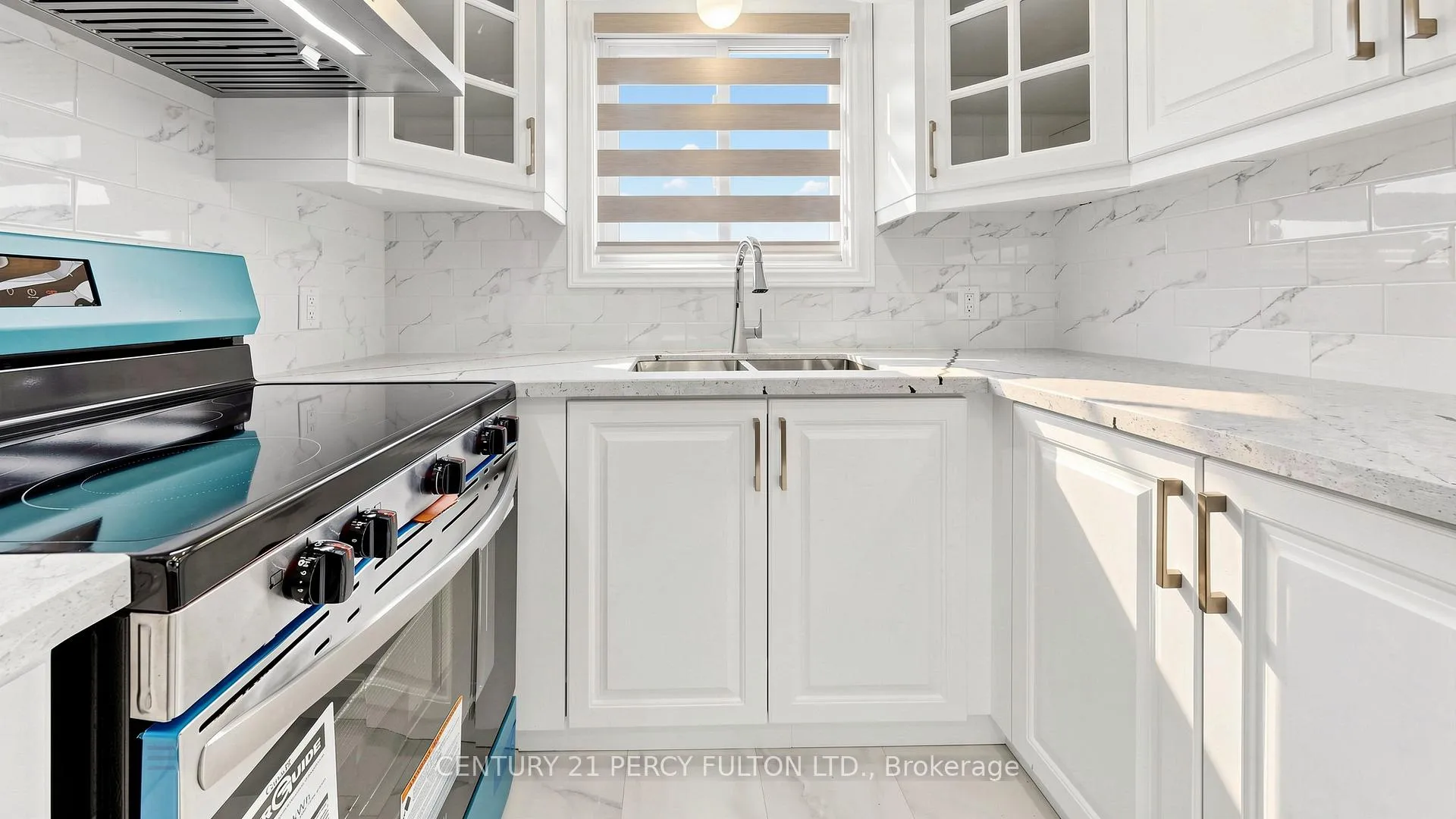 Photo 13 of 293 Kinmount Crescent, Oshawa, Lakeview — HOMEH