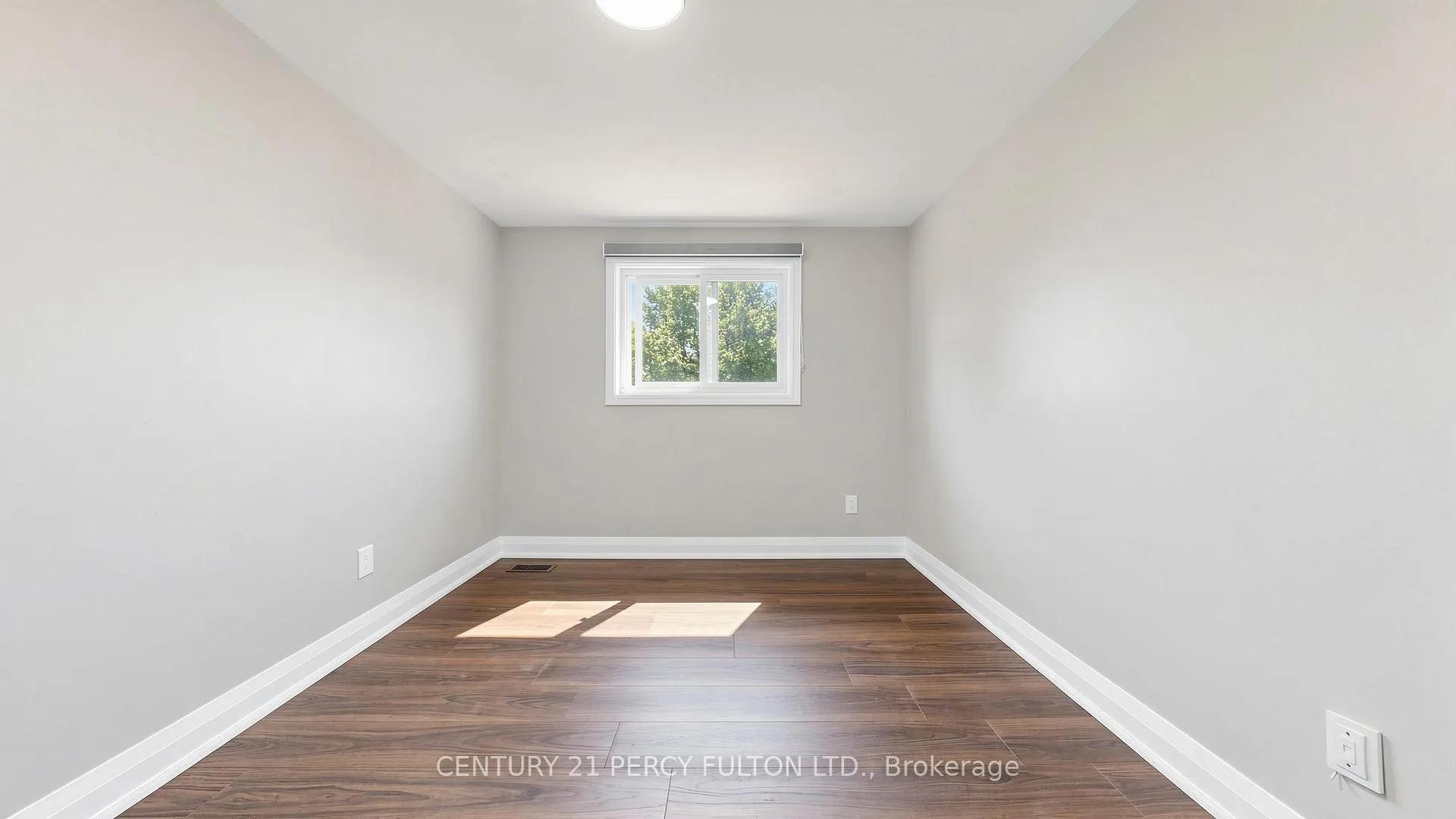 Photo 21 of 293 Kinmount Crescent, Oshawa, Lakeview — HOMEH