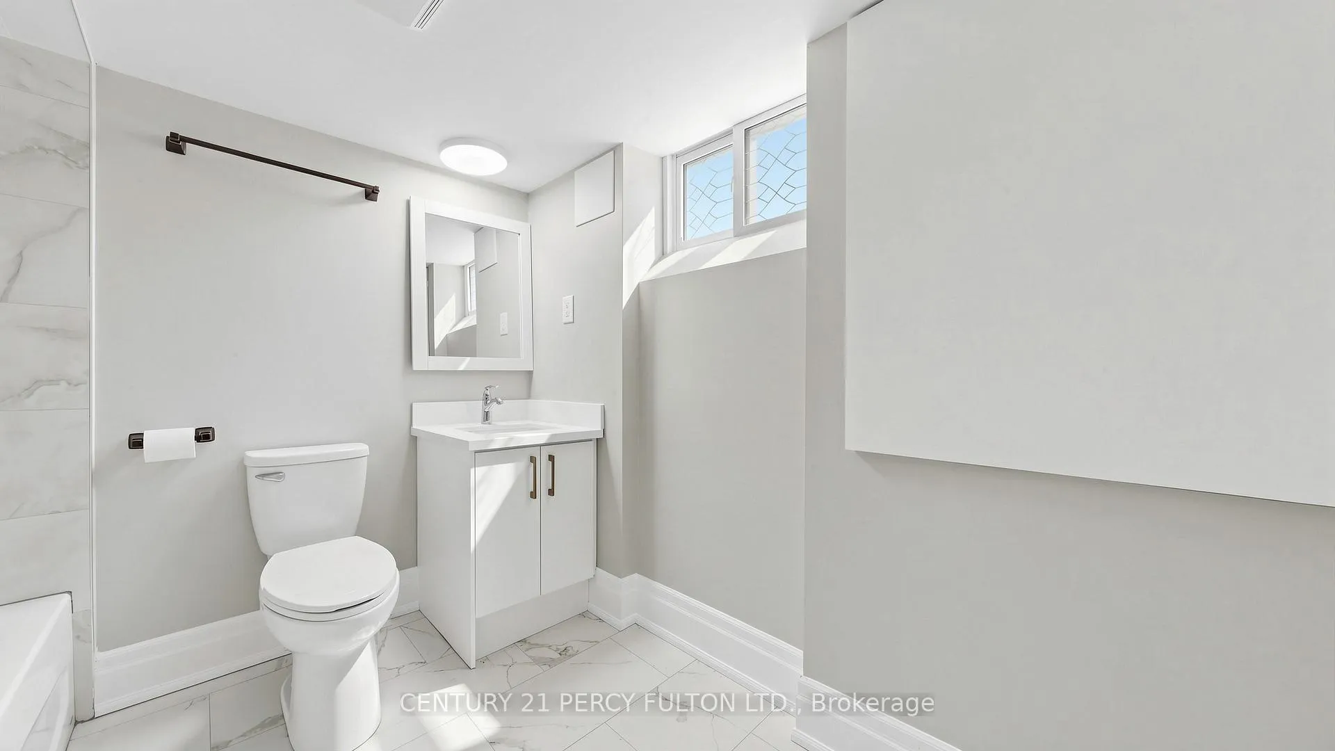 Photo 30 of 293 Kinmount Crescent, Oshawa, Lakeview — HOMEH