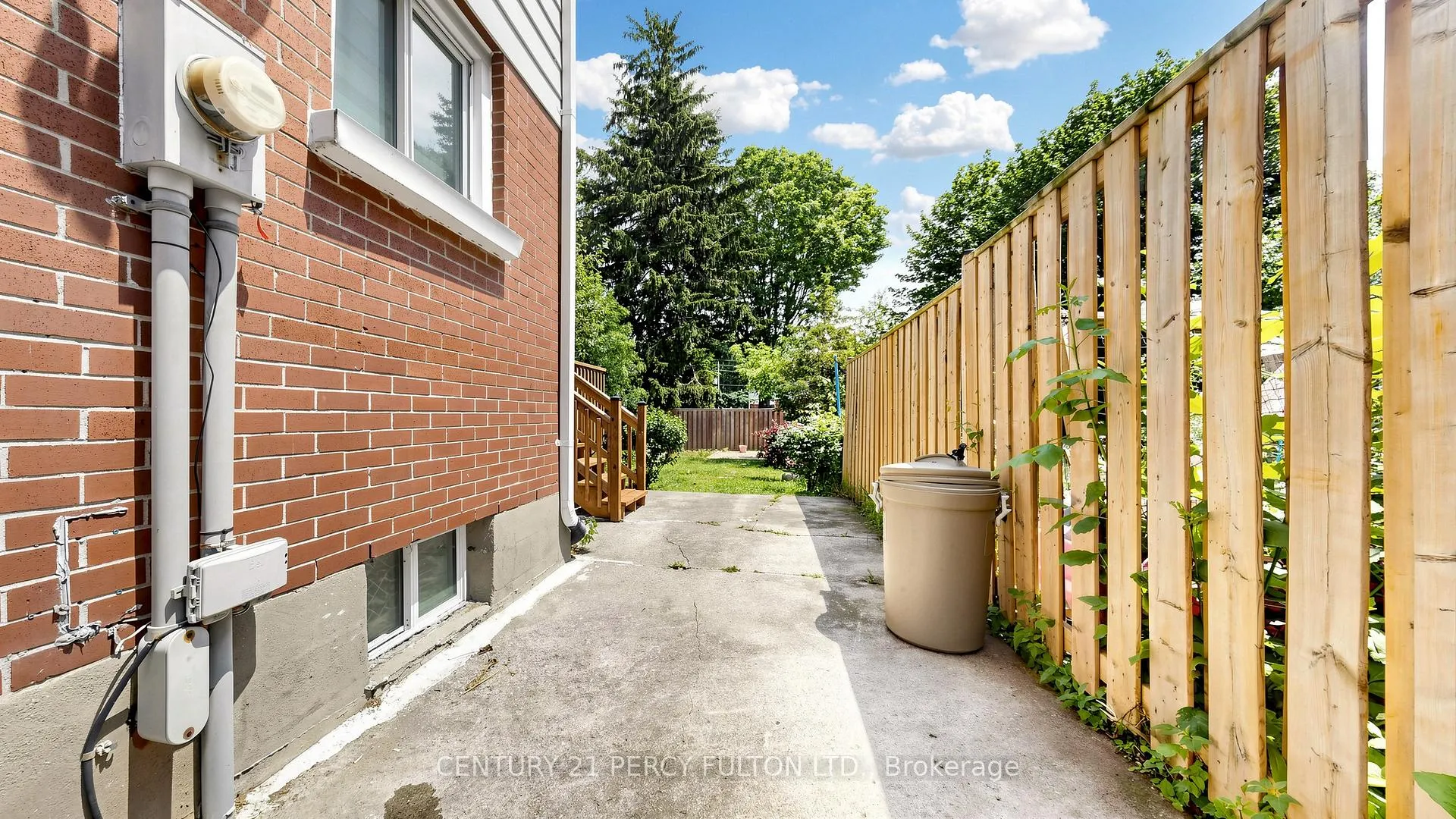 Photo 34 of 293 Kinmount Crescent, Oshawa, Lakeview — HOMEH
