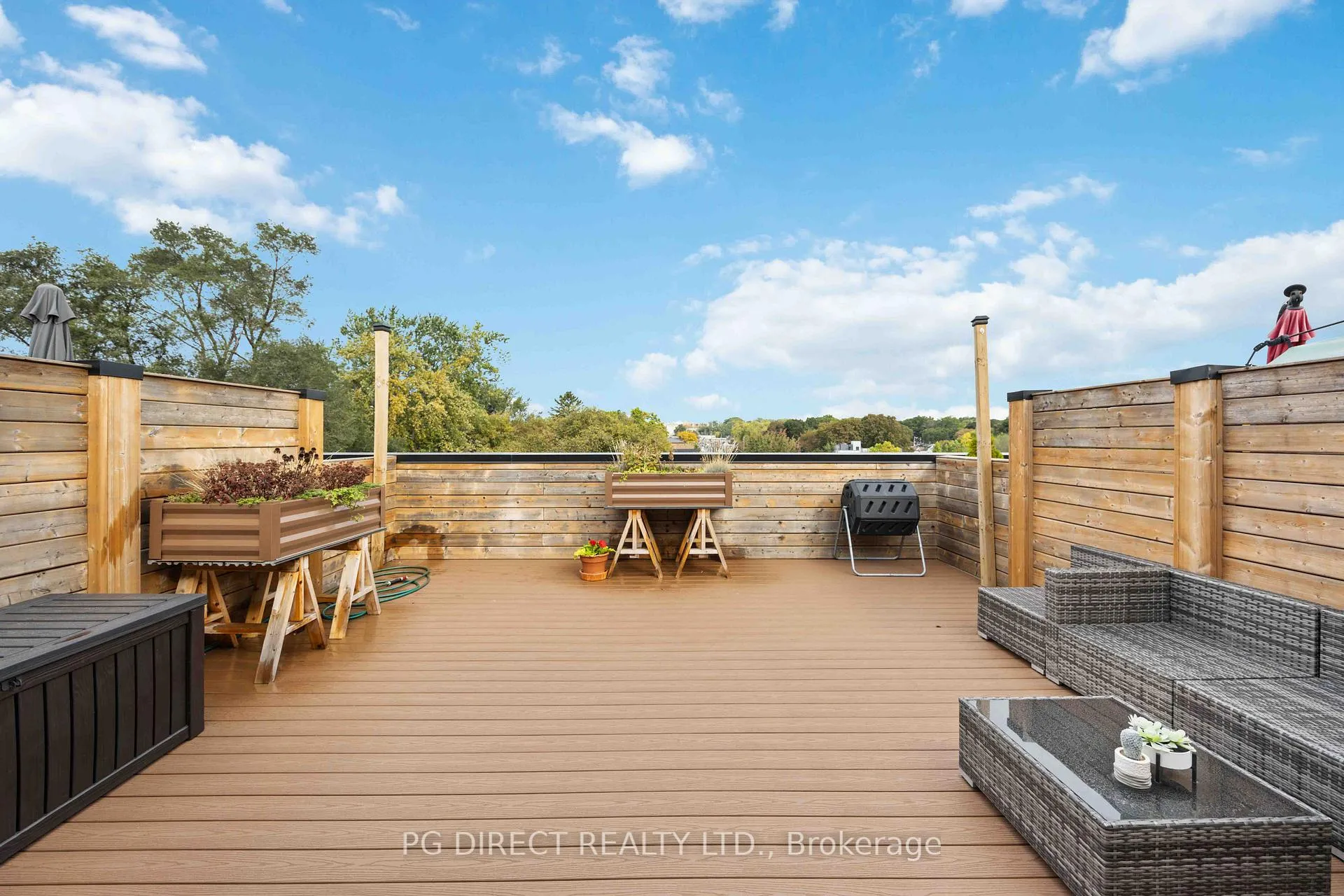 Photo 6 of Unit 18, 100 Coxwell Avenue, Toronto, Greenwood-Coxwell — HOMEH
