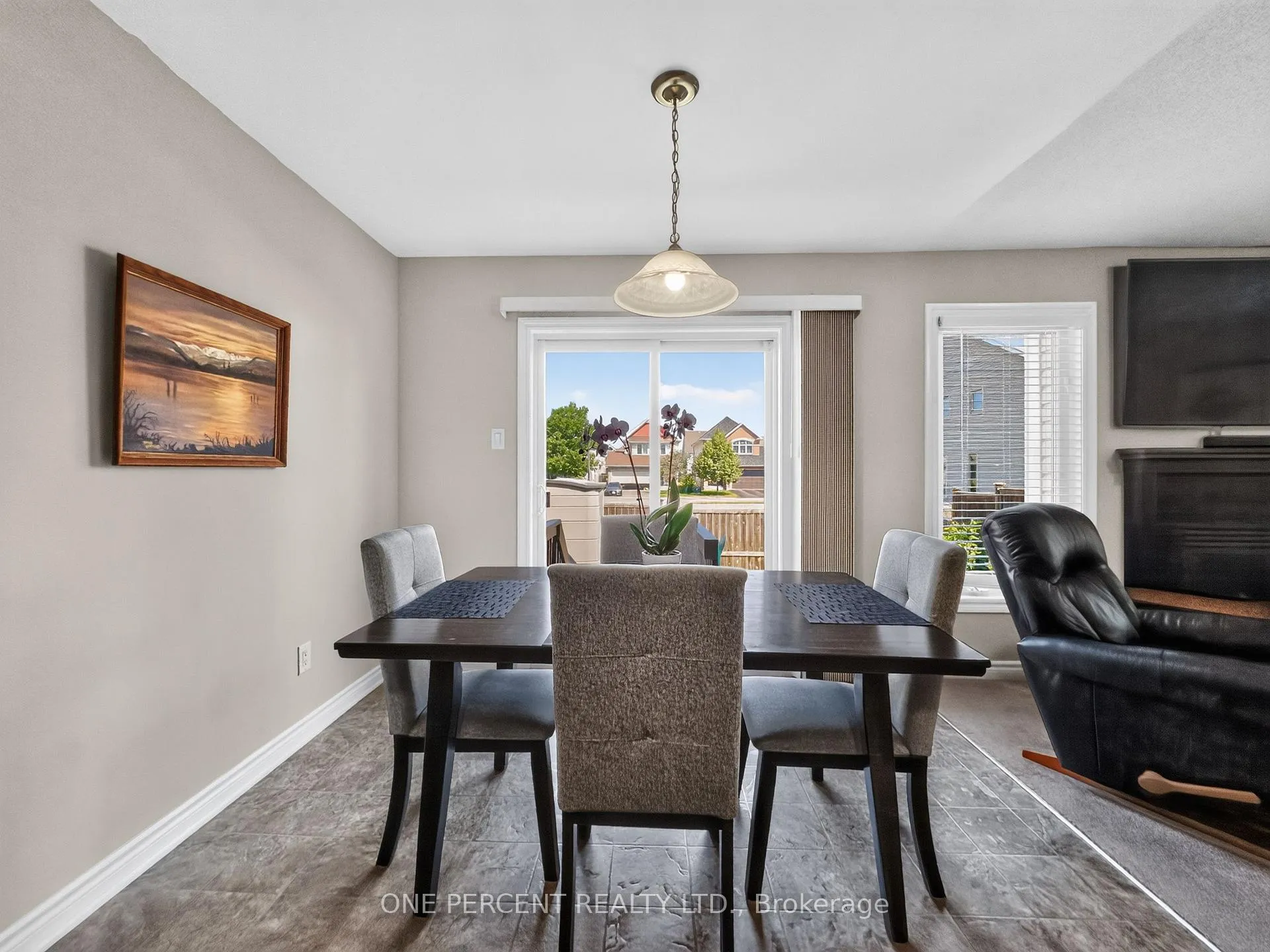Photo 11 of 357 Sweet Grass Circle, Ottawa, Barrhaven - Half Moon Bay — HOMEH