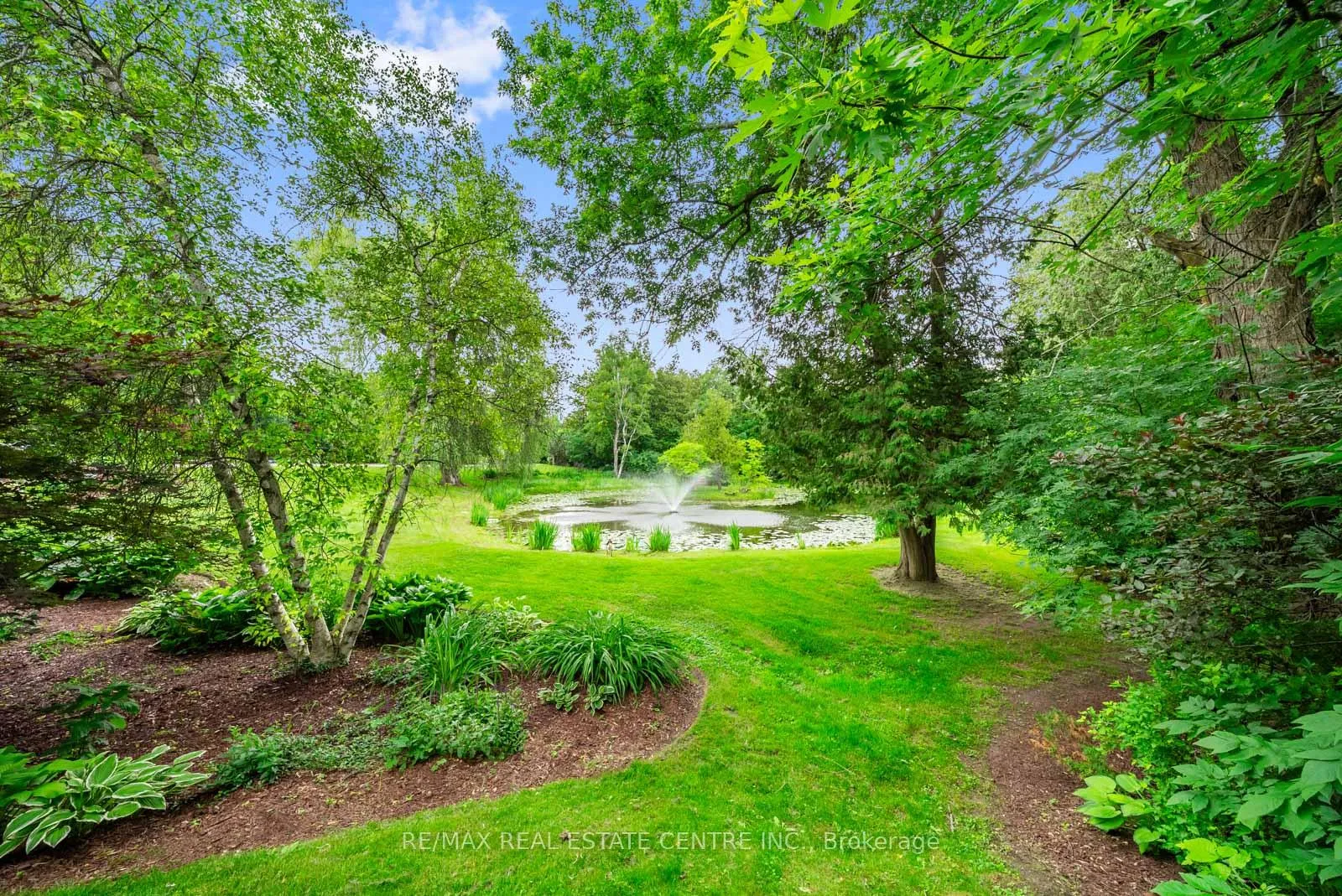 Photo 5 of 2 Cedar Drive, Caledon, Rural Caledon — HOMEH