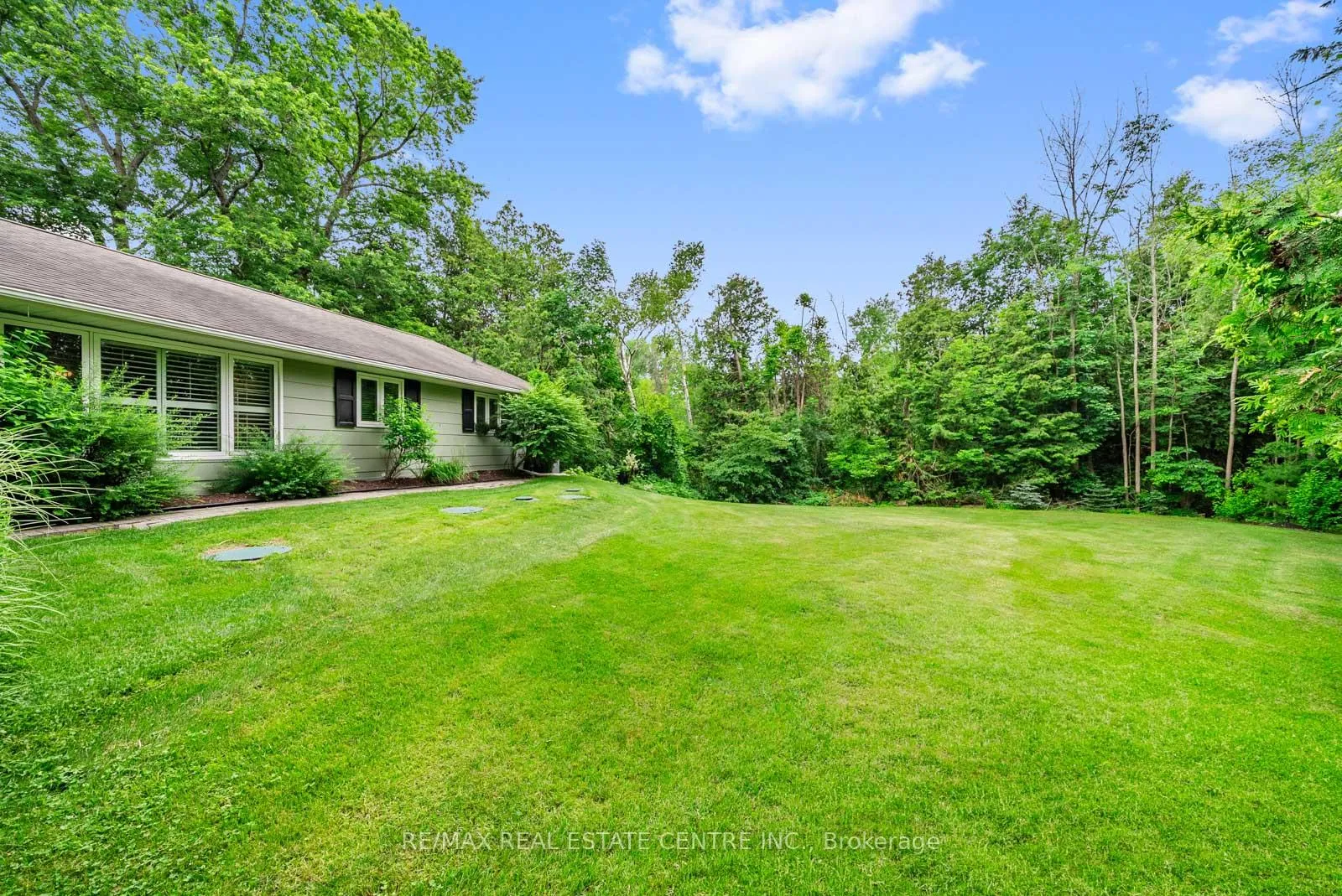 Photo 18 of 2 Cedar Drive, Caledon, Rural Caledon — HOMEH