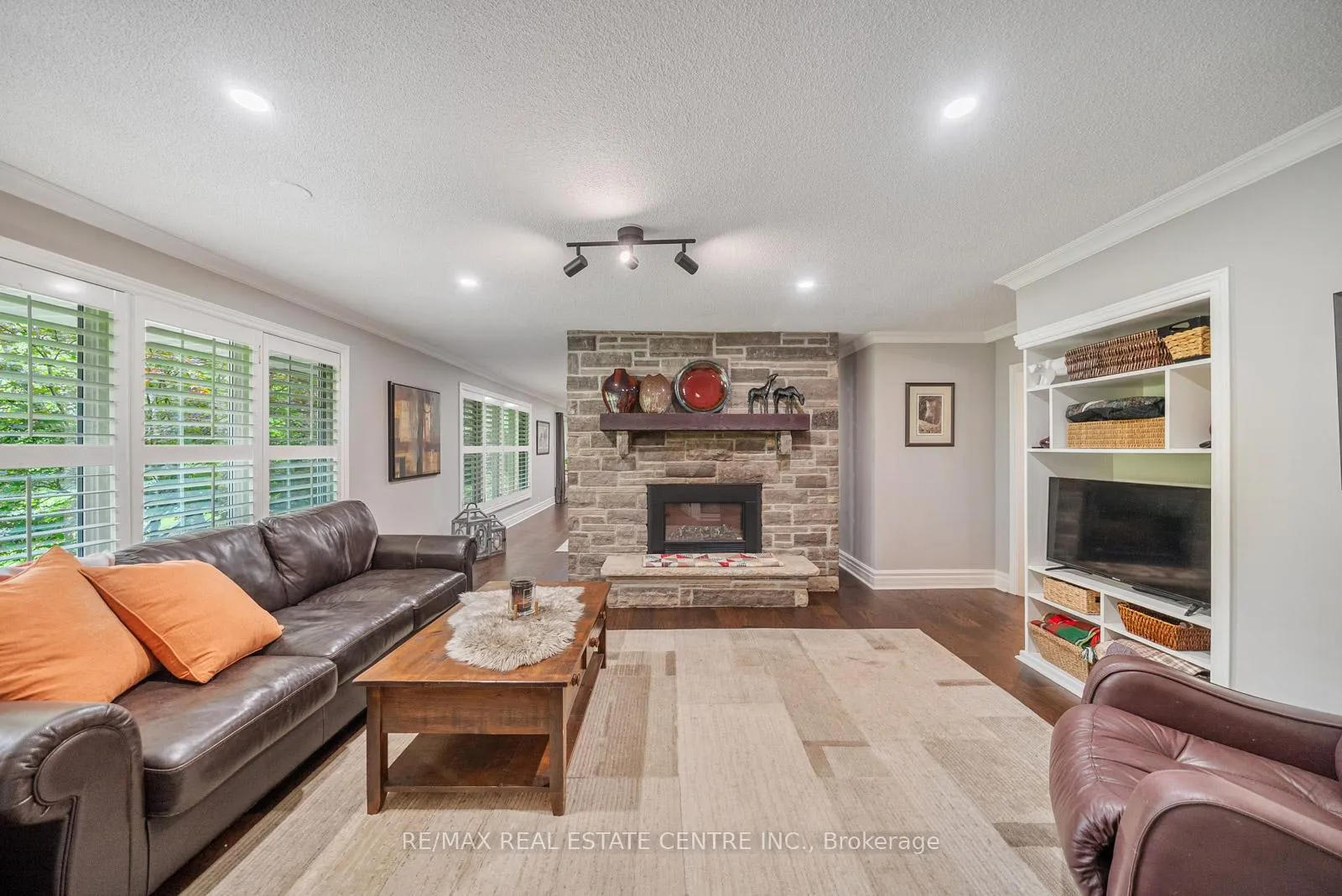 Photo 37 of 2 Cedar Drive, Caledon, Rural Caledon — HOMEH