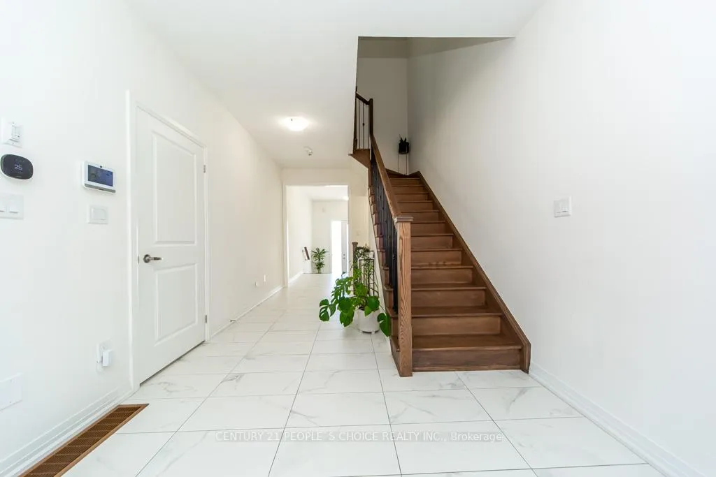Photo 5 of 162 Ogston Crescent, Whitby, Rural Whitby — HOMEH