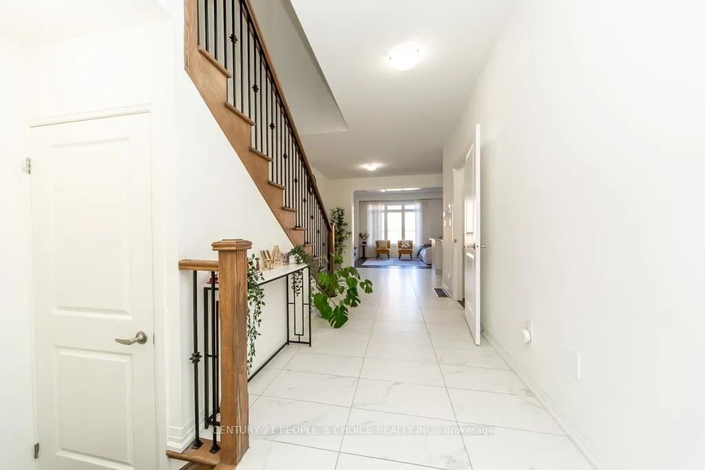 Photo 8 of 162 Ogston Crescent, Whitby, Rural Whitby — HOMEH