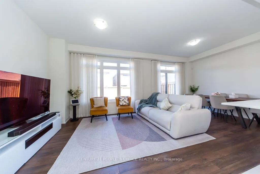 Photo 11 of 162 Ogston Crescent, Whitby, Rural Whitby — HOMEH