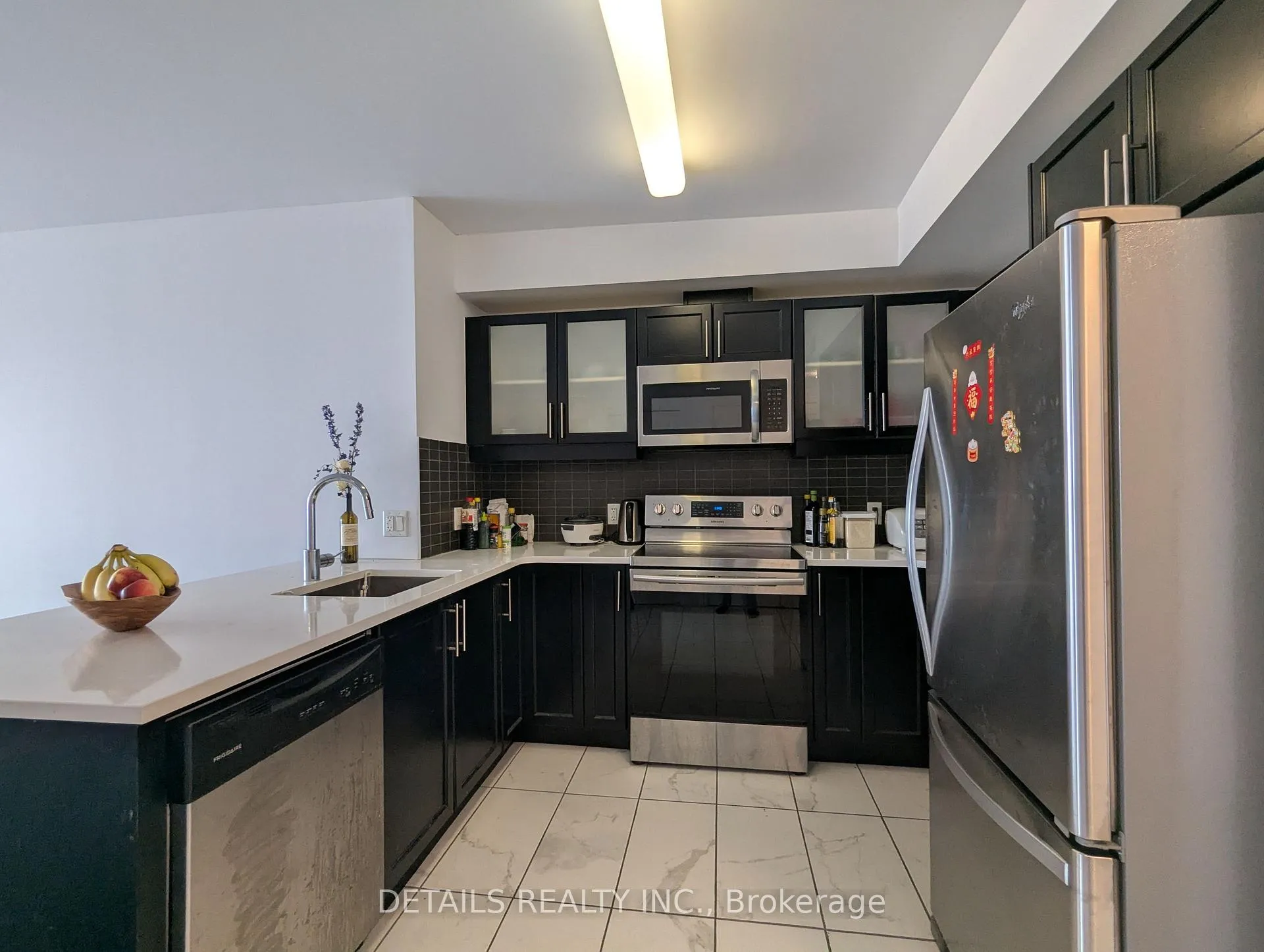 Photo 2 of Unit 2102, 195 Besserer Street, Ottawa, Sandy Hill — HOMEH