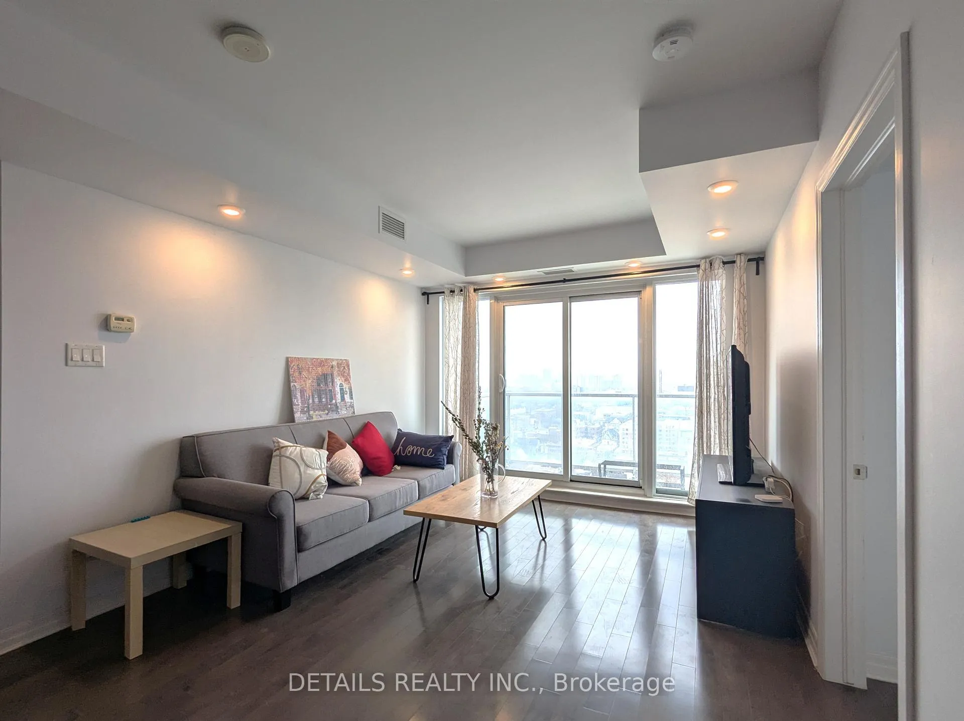 Photo 13 of Unit 2102, 195 Besserer Street, Ottawa, Sandy Hill — HOMEH