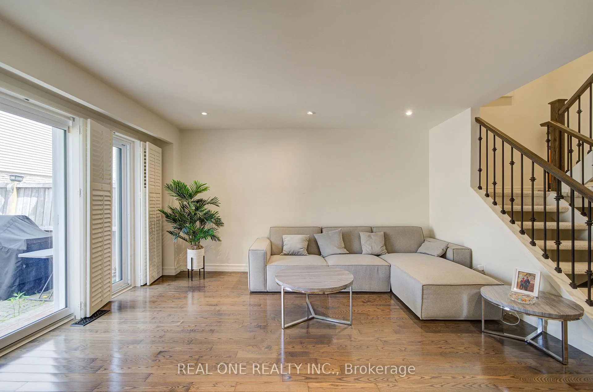 Photo 16 of Unit 30, 1606 Lancaster Drive, Oakville, Falgarwood — HOMEH