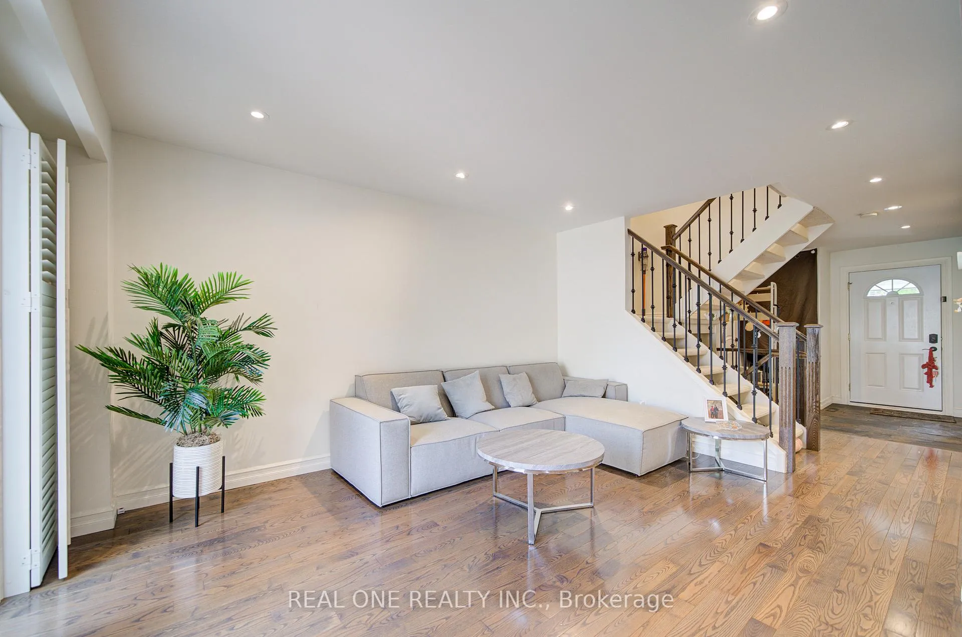 Photo 17 of Unit 30, 1606 Lancaster Drive, Oakville, Falgarwood — HOMEH