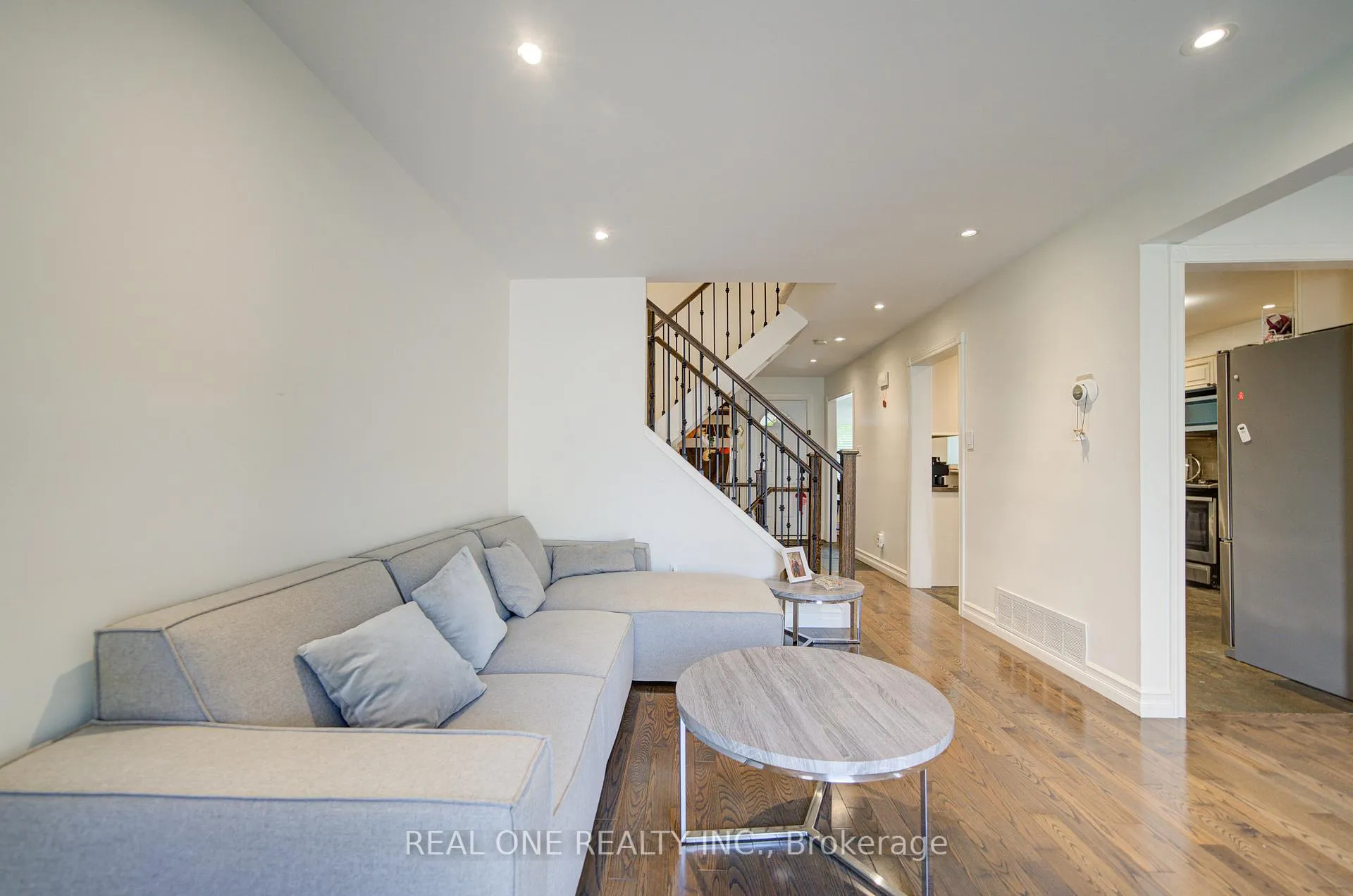 Photo 18 of Unit 30, 1606 Lancaster Drive, Oakville, Falgarwood — HOMEH