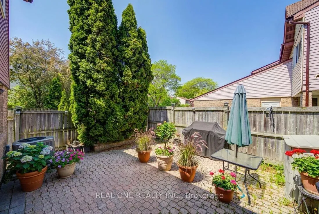 Photo 39 of Unit 30, 1606 Lancaster Drive, Oakville, Falgarwood — HOMEH