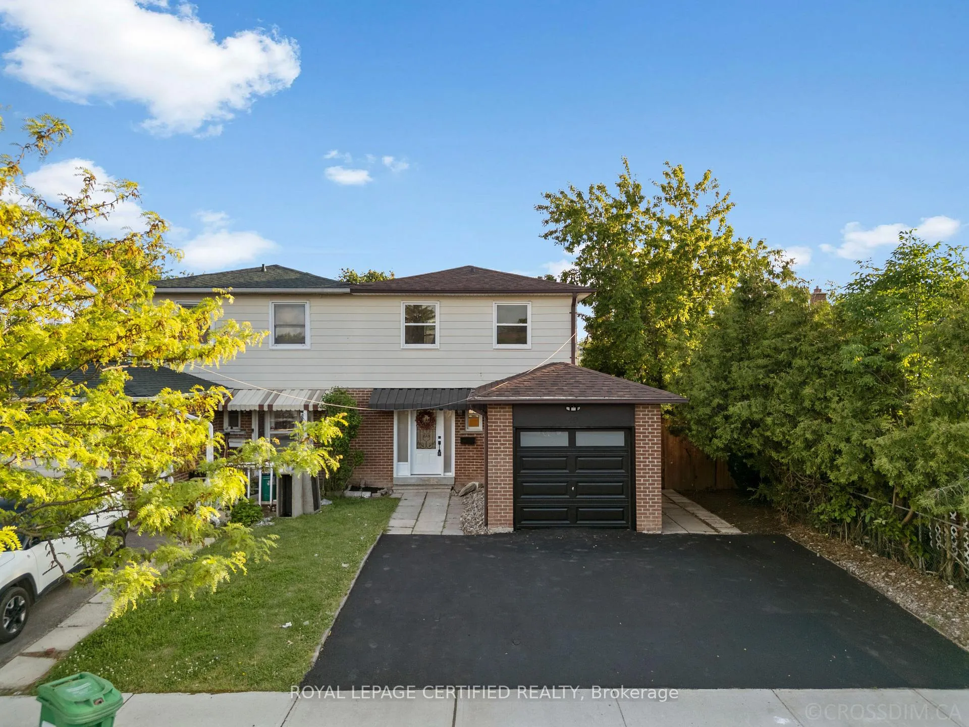 Photo 2 of 49 Skegby Road, Brampton, Brampton North — HOMEH