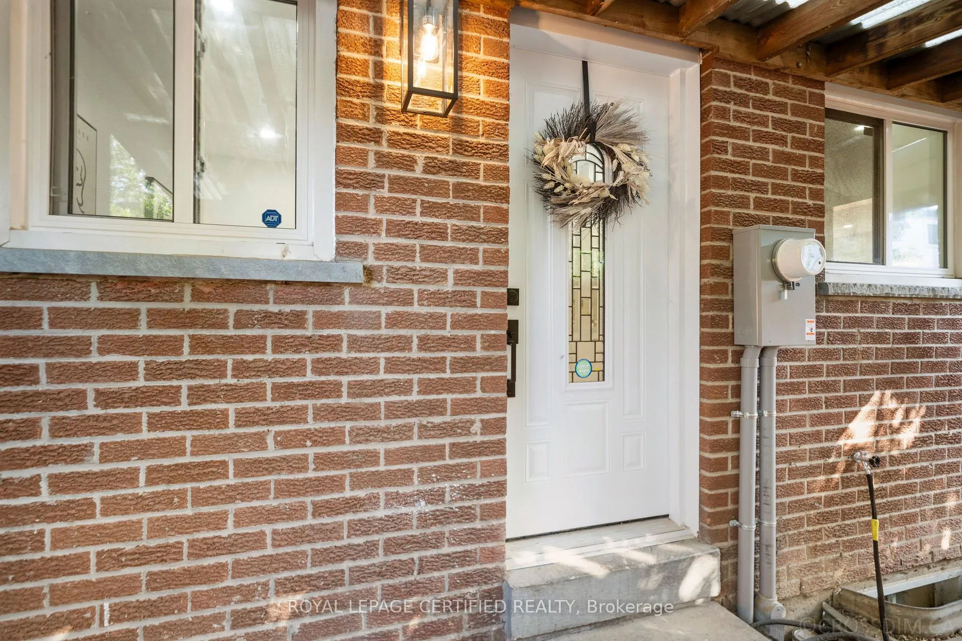 Photo 3 of 49 Skegby Road, Brampton, Brampton North — HOMEH