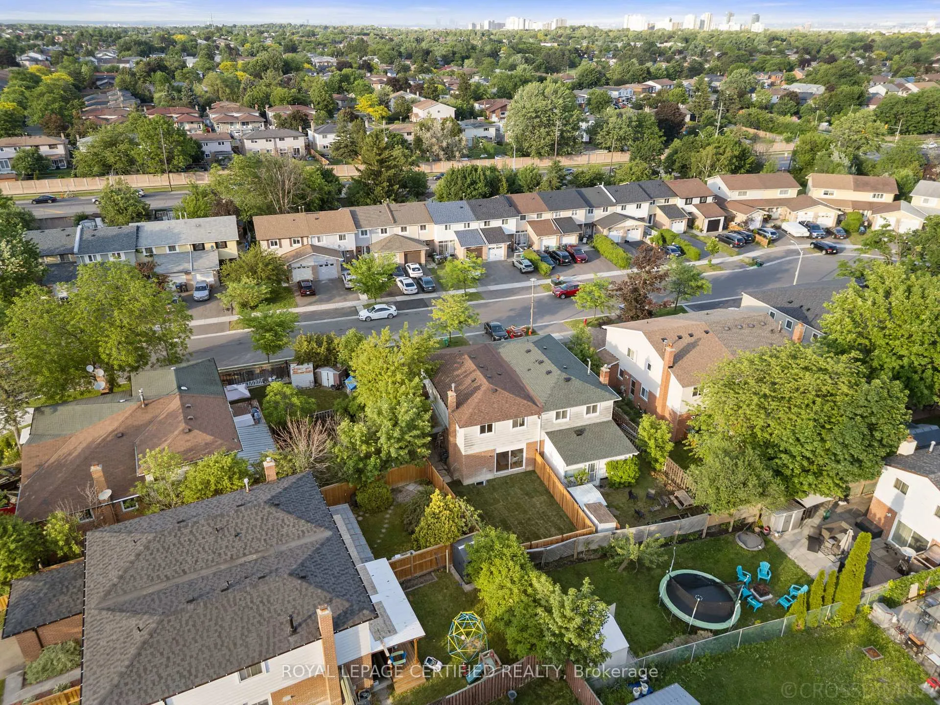 Photo 40 of 49 Skegby Road, Brampton, Brampton North — HOMEH