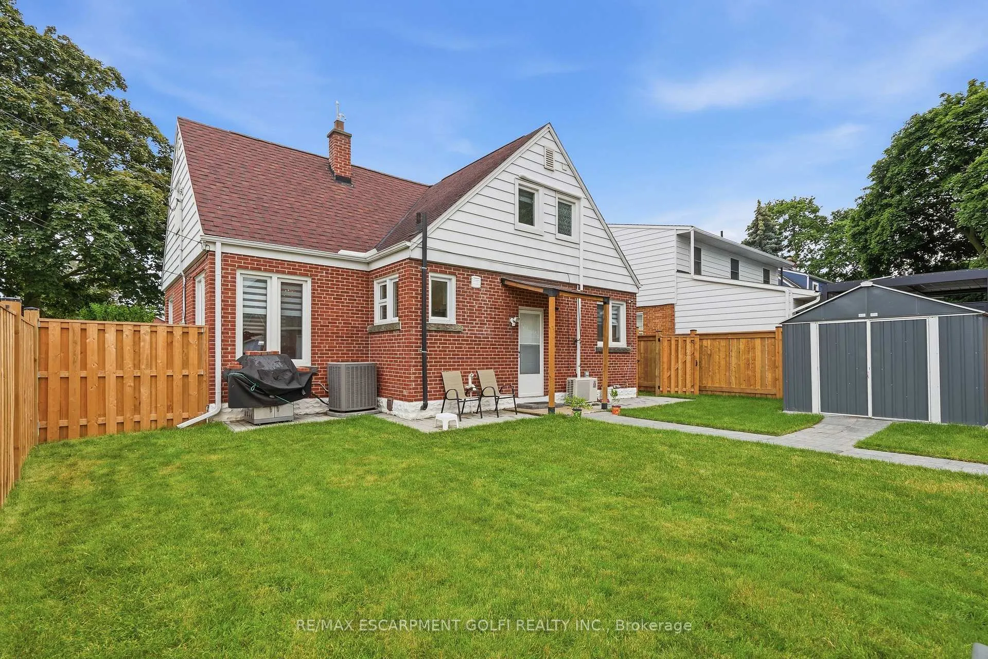 Photo 30 of 29 Second Street N, Hamilton, Stoney Creek — HOMEH